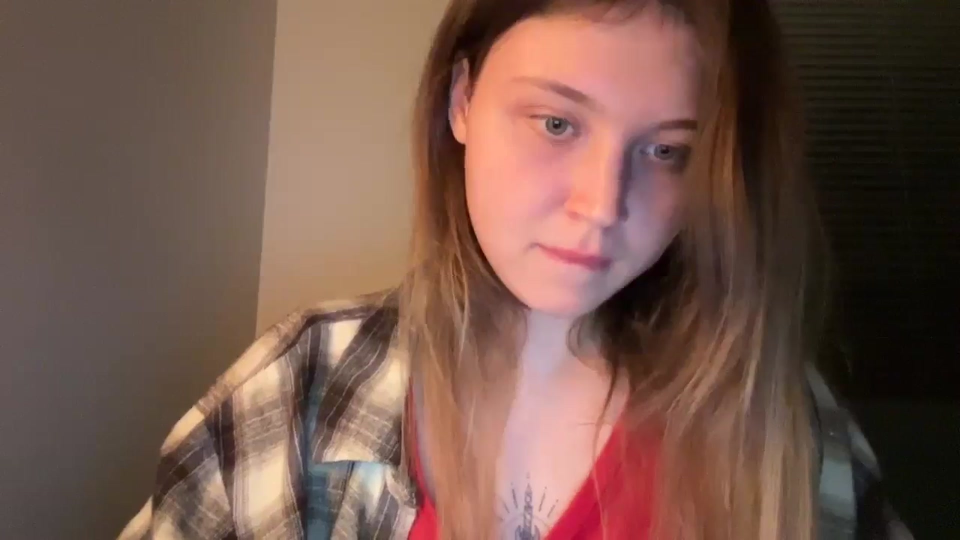 Gallery image thumbnail from BuckwheatLady's myfreecams stream on, 12/21/2025, 20:23 image 14 of 20