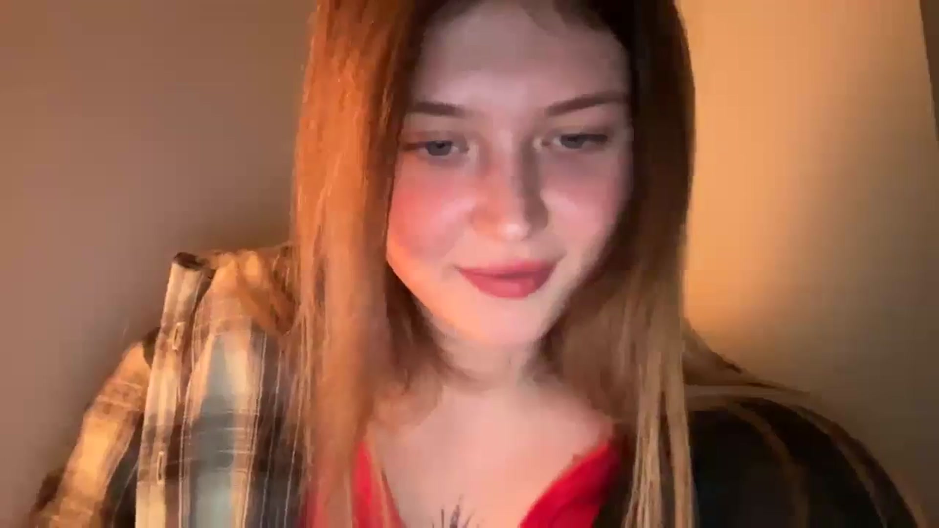 Gallery image thumbnail from BuckwheatLady's myfreecams stream on, 12/21/2025, 21:09 image 7 of 20