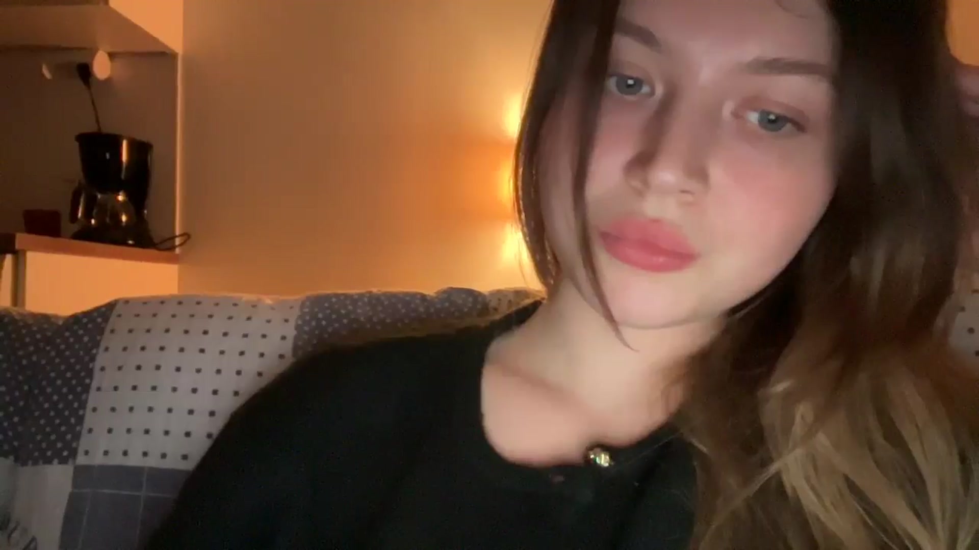 Gallery image thumbnail from BuckwheatLady's myfreecams stream on, 12/22/2025, 17:39 image 19 of 20
