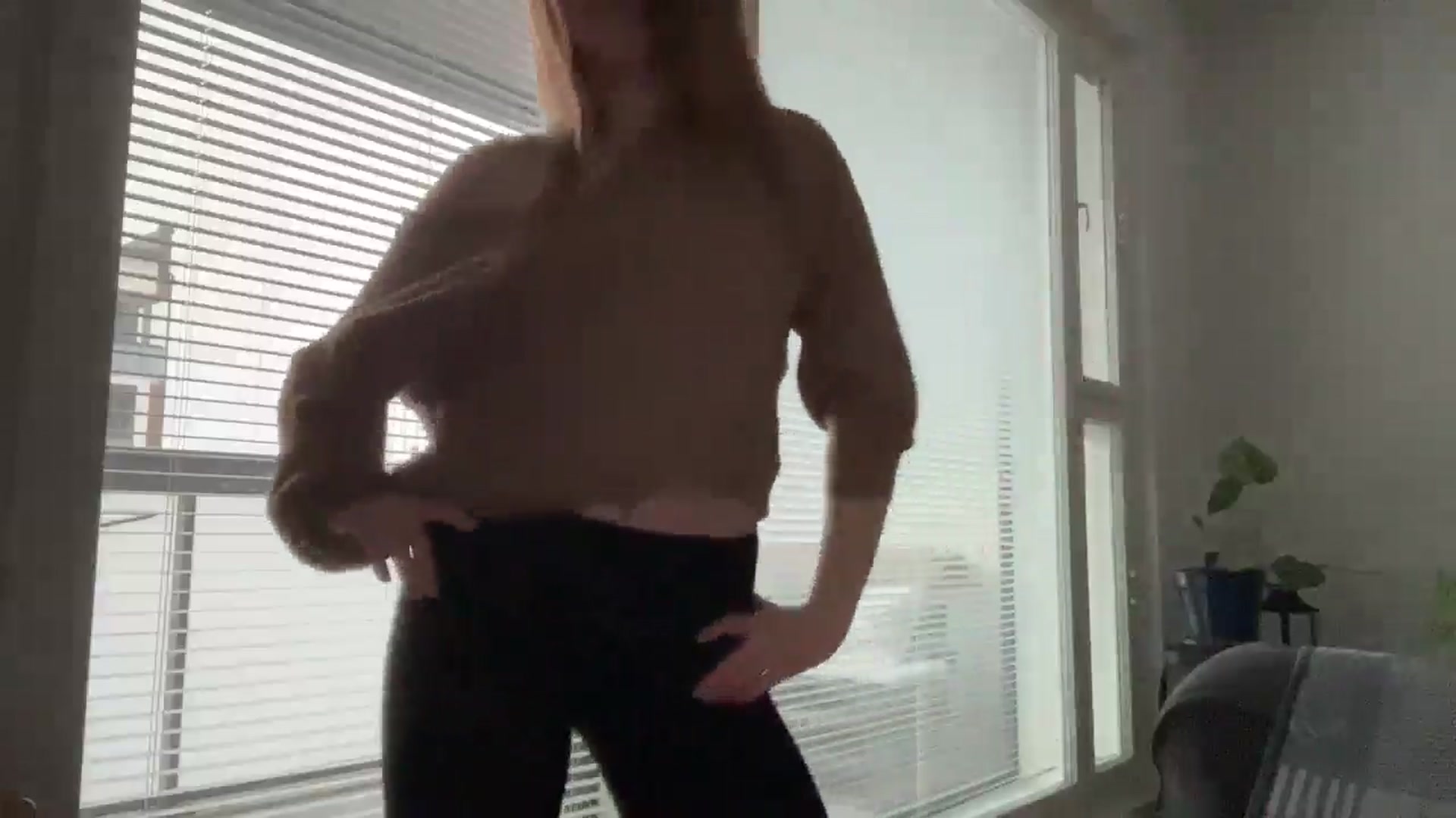 Gallery image thumbnail from BuckwheatLady's myfreecams stream on, 12/23/2025, 12:32 image 10 of 20