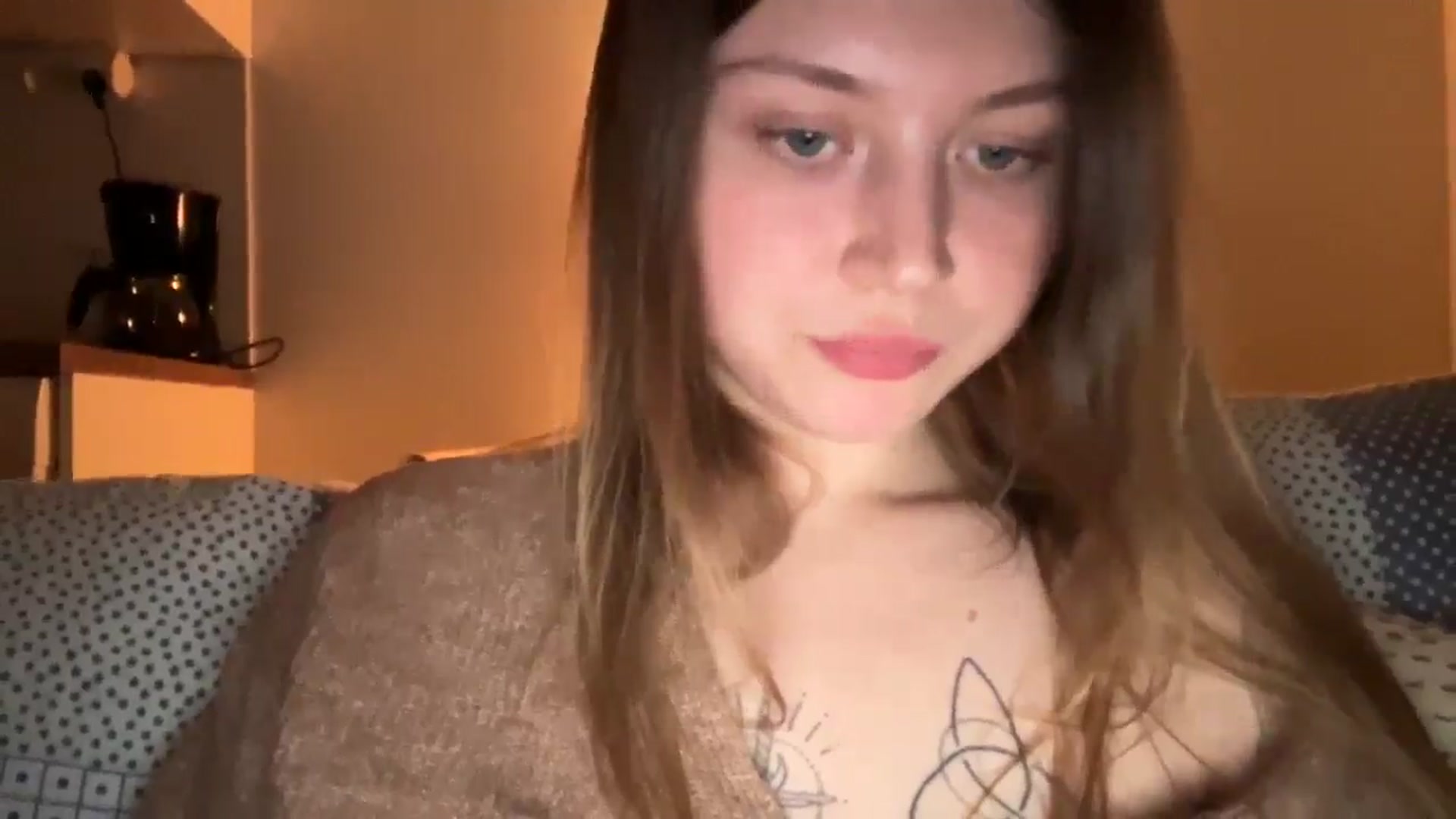 Gallery image thumbnail from BuckwheatLady's myfreecams stream on, 12/23/2025, 18:12 image 9 of 20