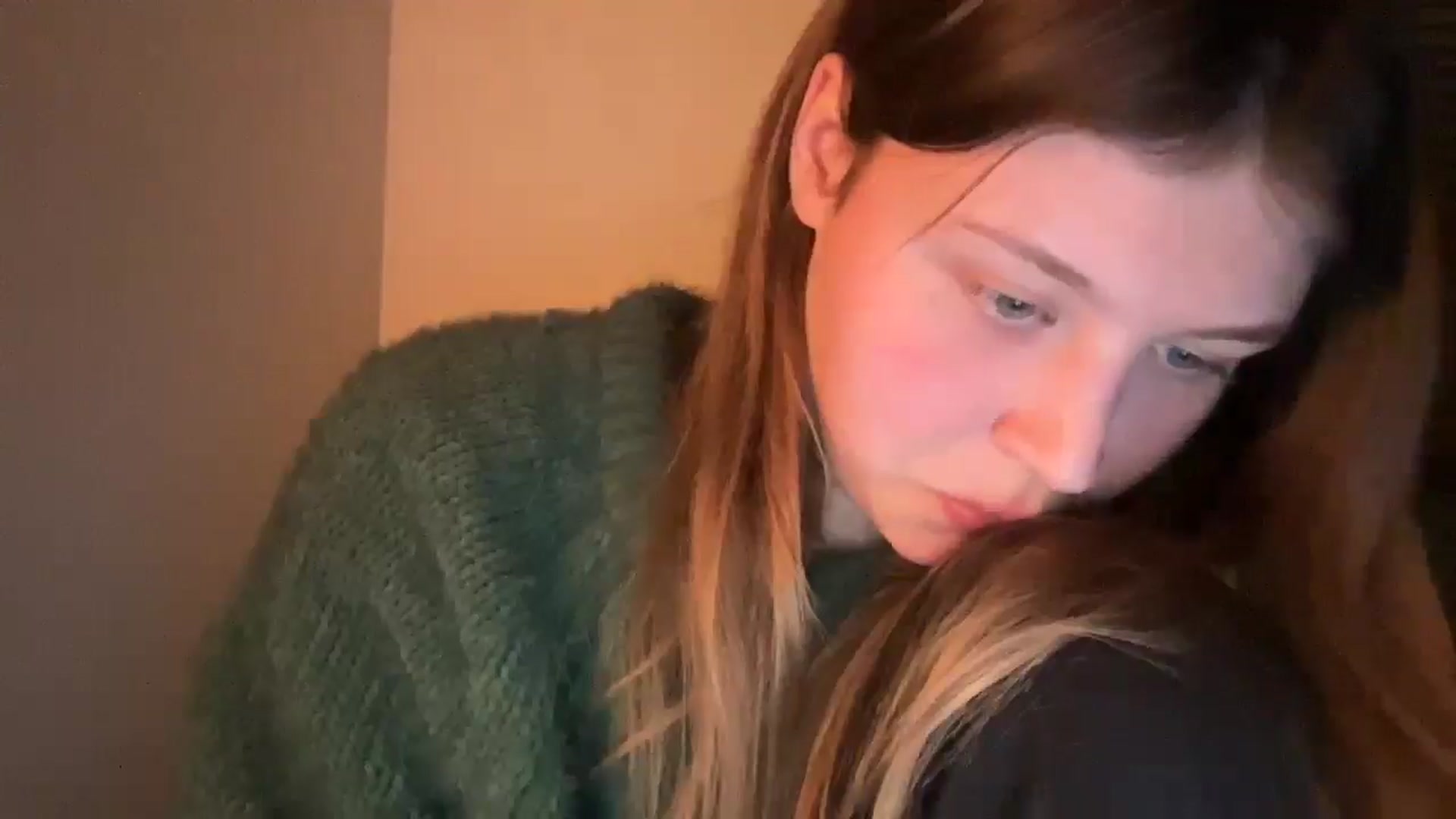 Gallery image thumbnail from BuckwheatLady's myfreecams stream on, 12/24/2025, 21:28 image 14 of 20