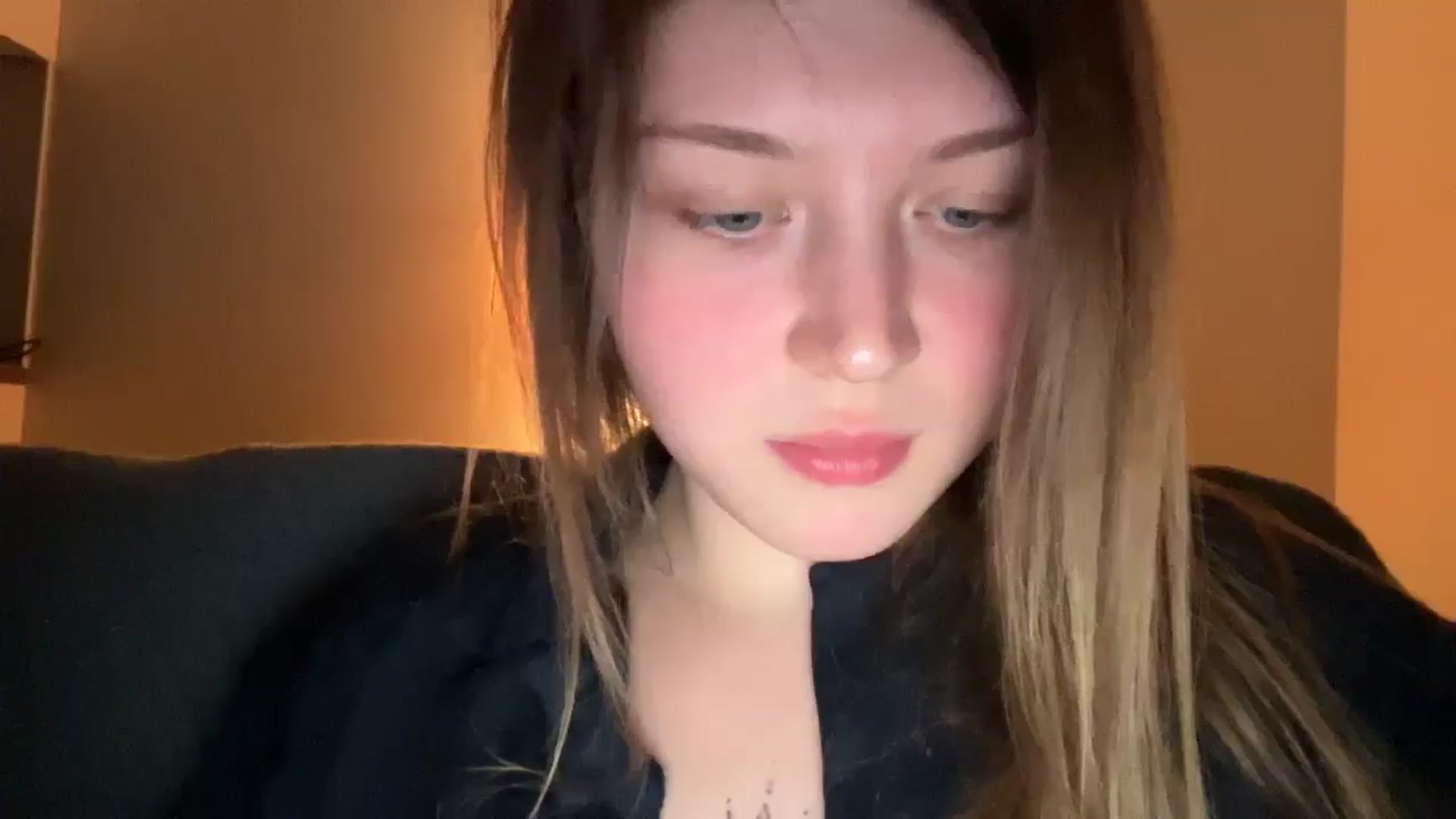 Gallery image thumbnail from BuckwheatLady's myfreecams stream on, 12/27/2025, 20:54 image 2 of 20