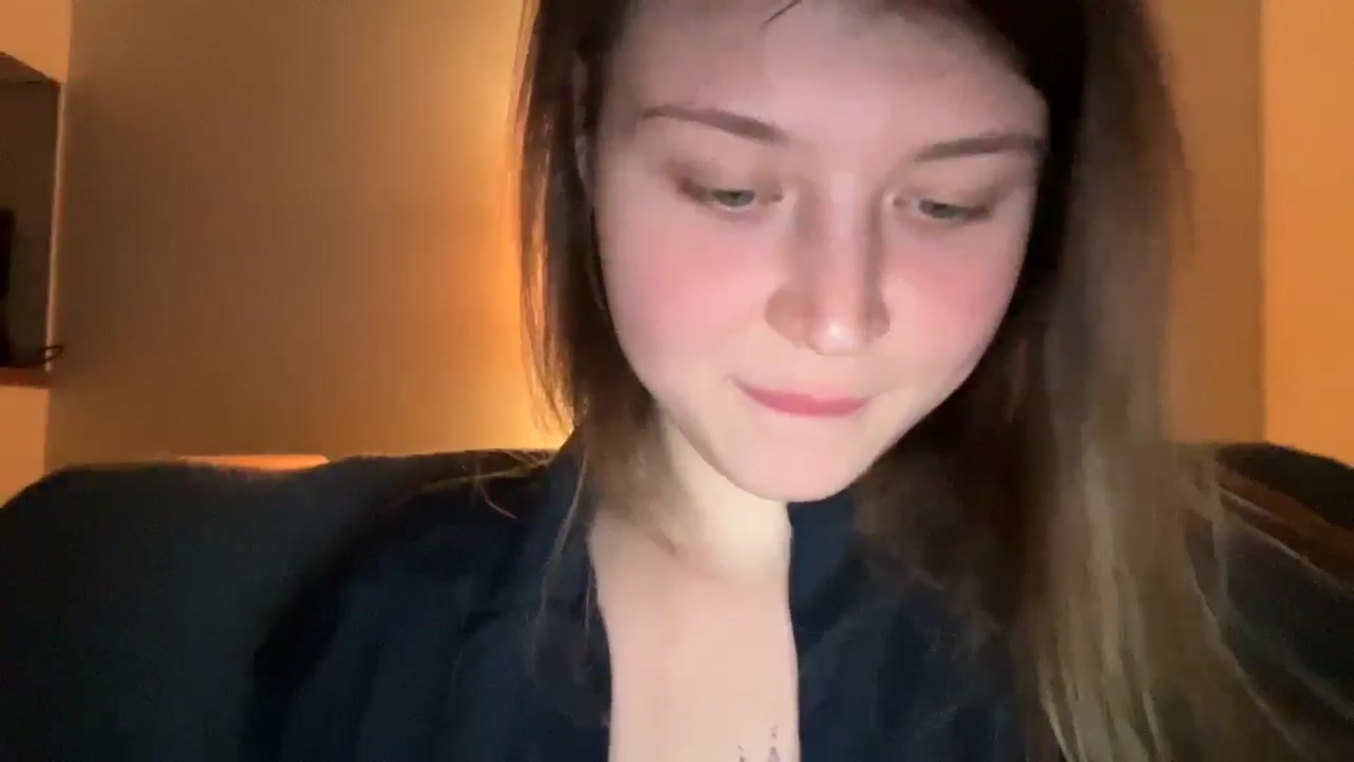 Gallery image thumbnail from BuckwheatLady's myfreecams stream on, 12/27/2025, 20:54 image 10 of 20