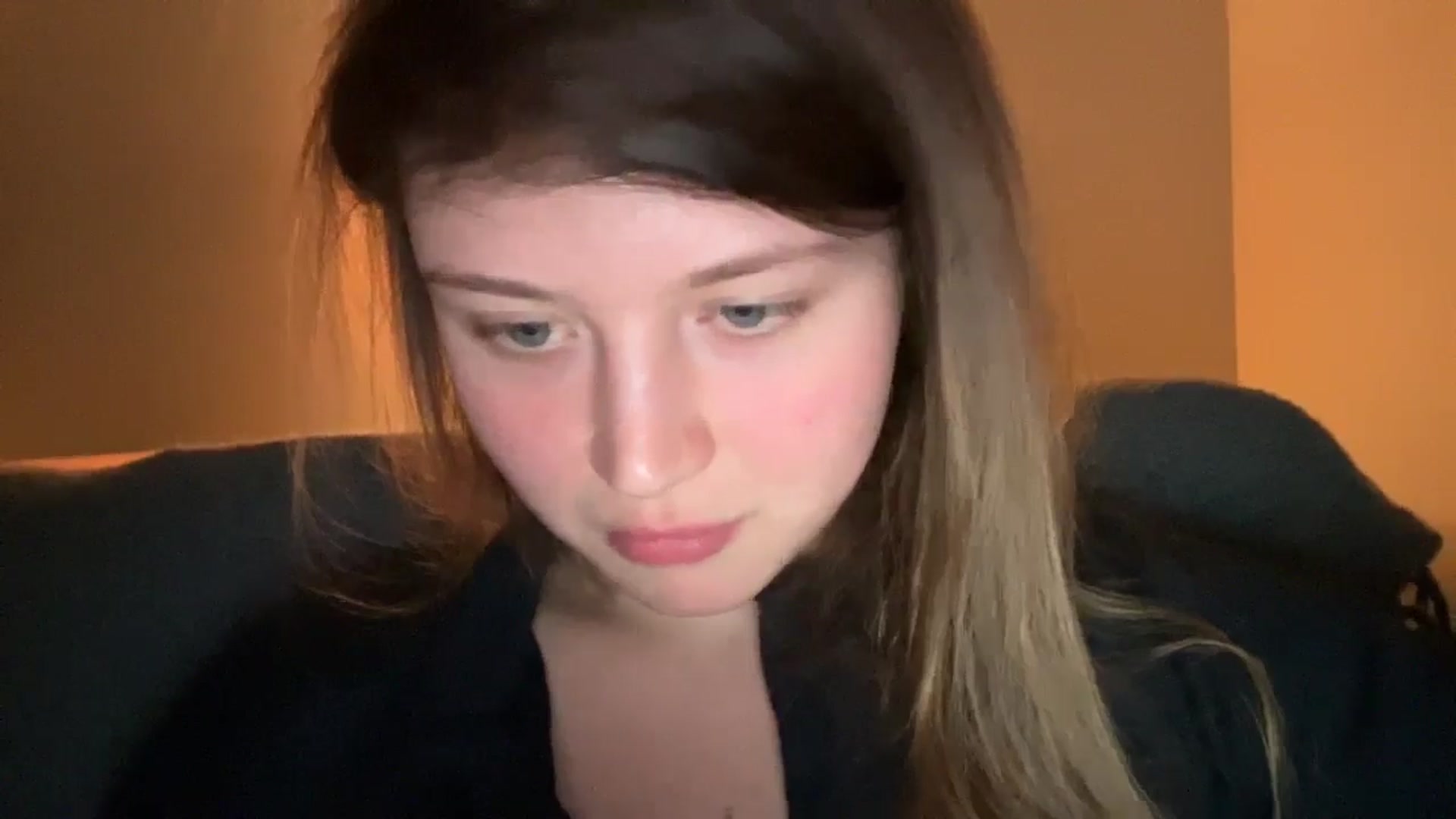 Gallery image thumbnail from BuckwheatLady's myfreecams stream on, 12/27/2025, 20:54 image 7 of 20