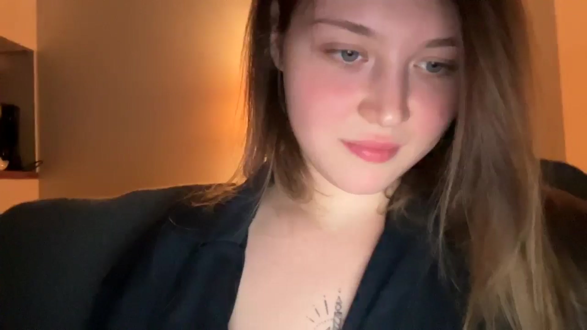 Gallery image thumbnail from BuckwheatLady's myfreecams stream on, 12/27/2025, 20:54 image 14 of 20