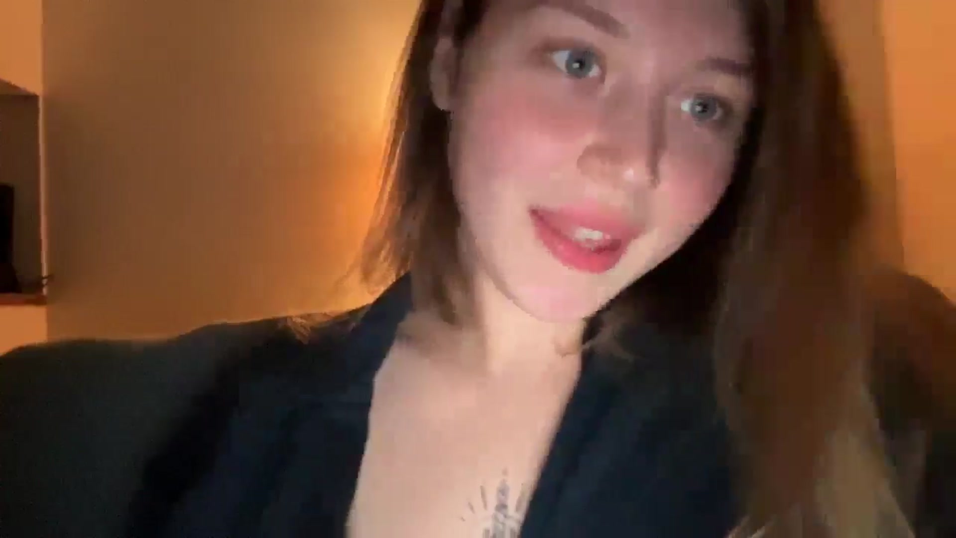 Gallery image thumbnail from BuckwheatLady's myfreecams stream on, 12/27/2025, 20:54 image 13 of 20
