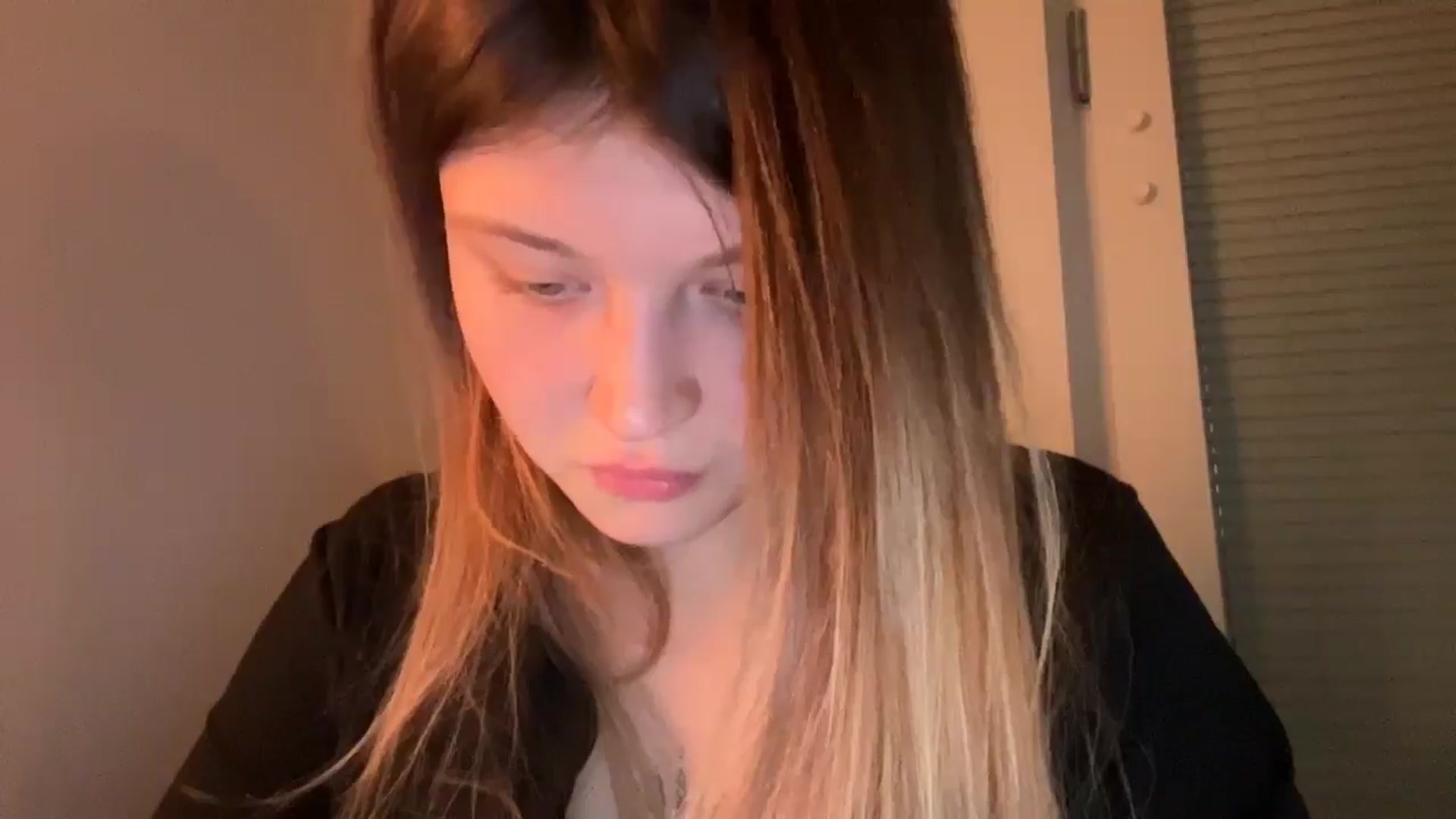 Gallery image thumbnail from BuckwheatLady's myfreecams stream on, 12/28/2025, 06:55 image 11 of 20