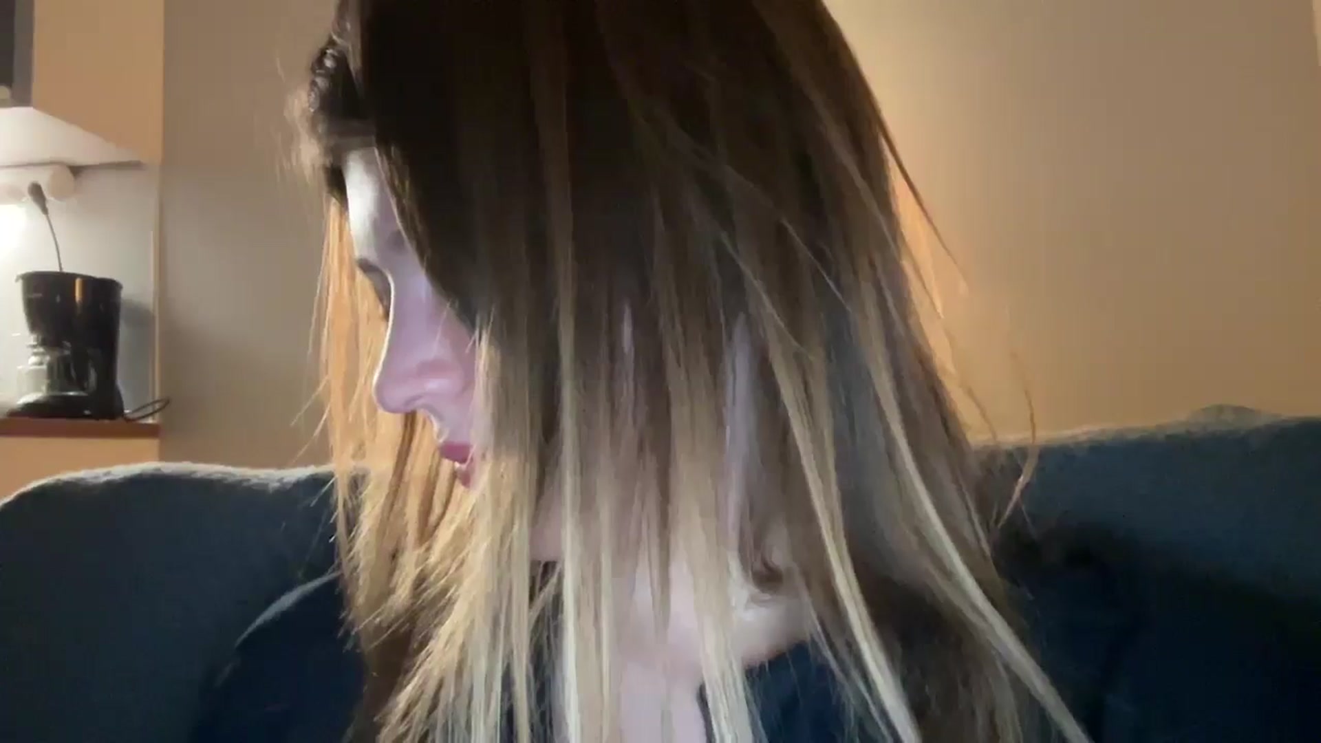 Gallery image thumbnail from BuckwheatLady's myfreecams stream on, 12/28/2025, 17:59 image 14 of 20