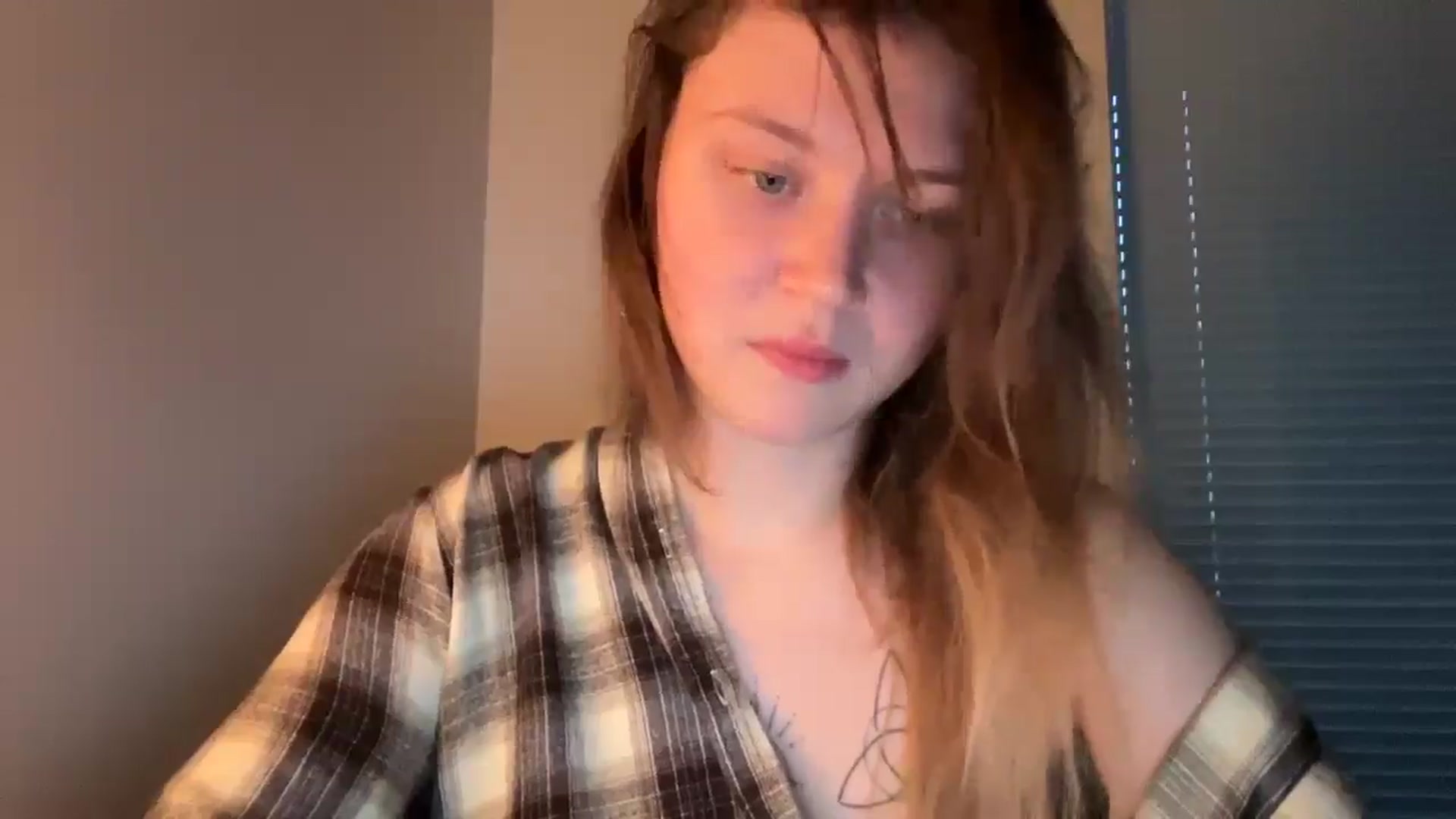 Gallery image thumbnail from BuckwheatLady's myfreecams stream on, 12/29/2025, 14:11 image 10 of 20