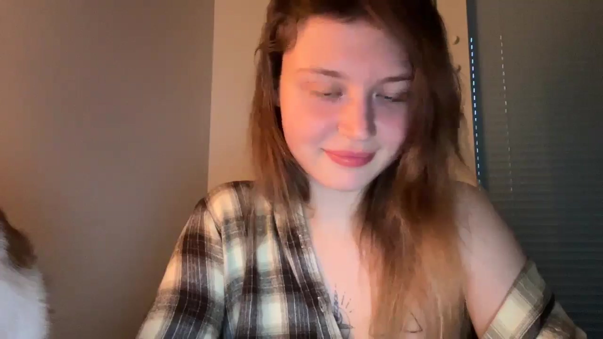 Gallery image thumbnail from BuckwheatLady's myfreecams stream on, 12/29/2025, 14:11 image 13 of 20
