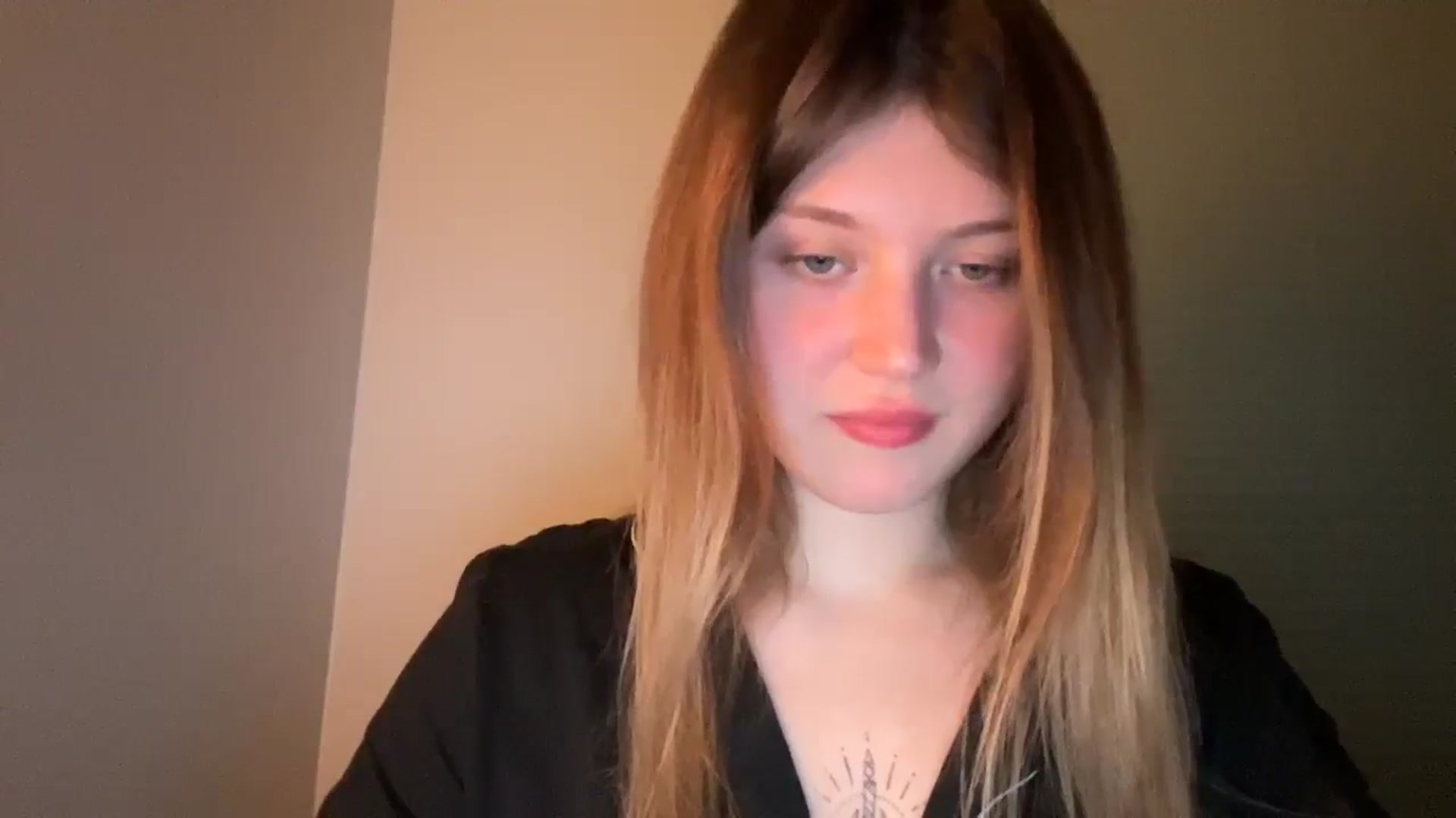 Gallery image thumbnail from BuckwheatLady's myfreecams stream on, 12/30/2025, 16:06 image 15 of 20