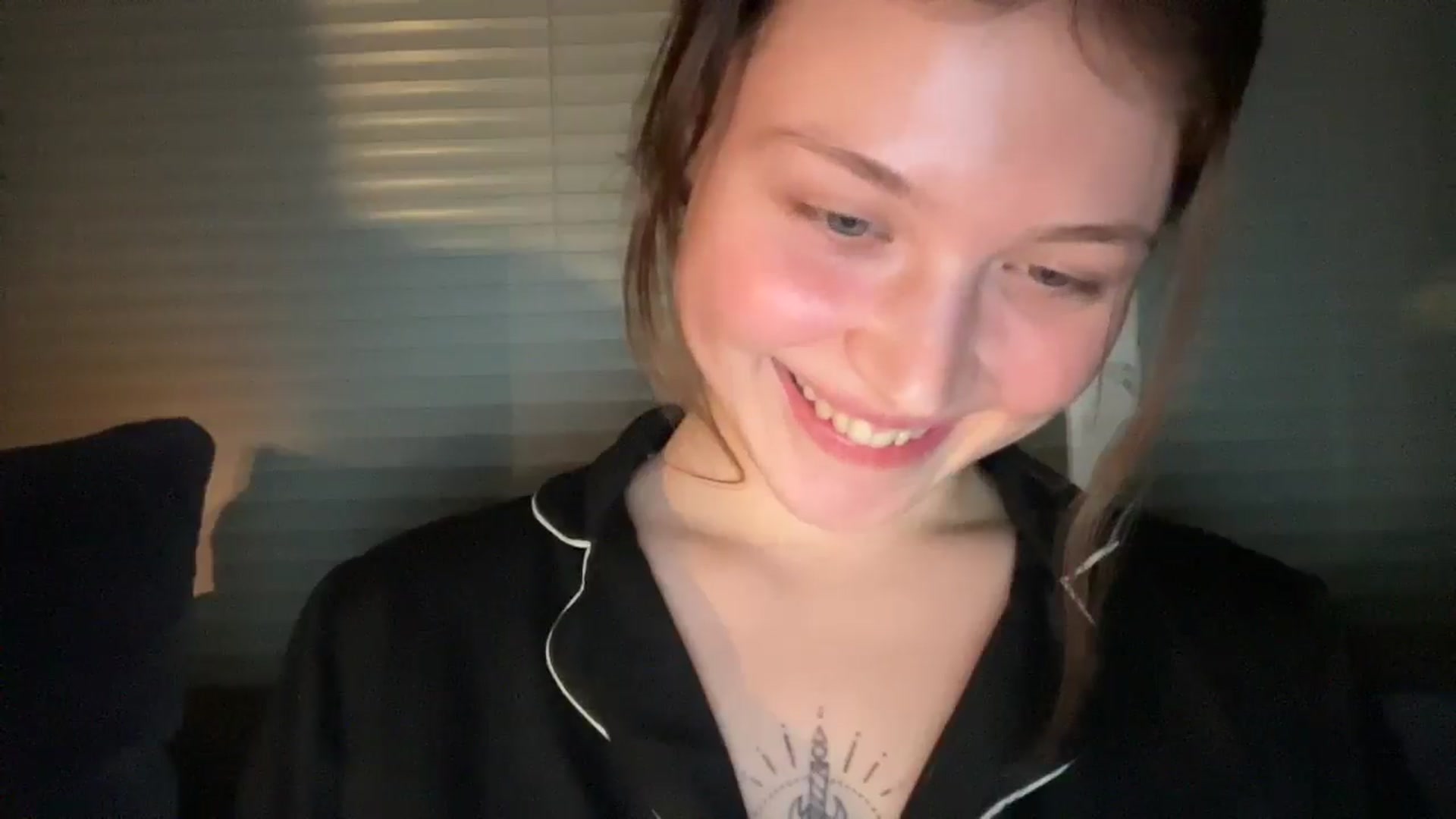 Gallery image thumbnail from BuckwheatLady's myfreecams stream on, 01/04/2026, 15:20 image 16 of 20