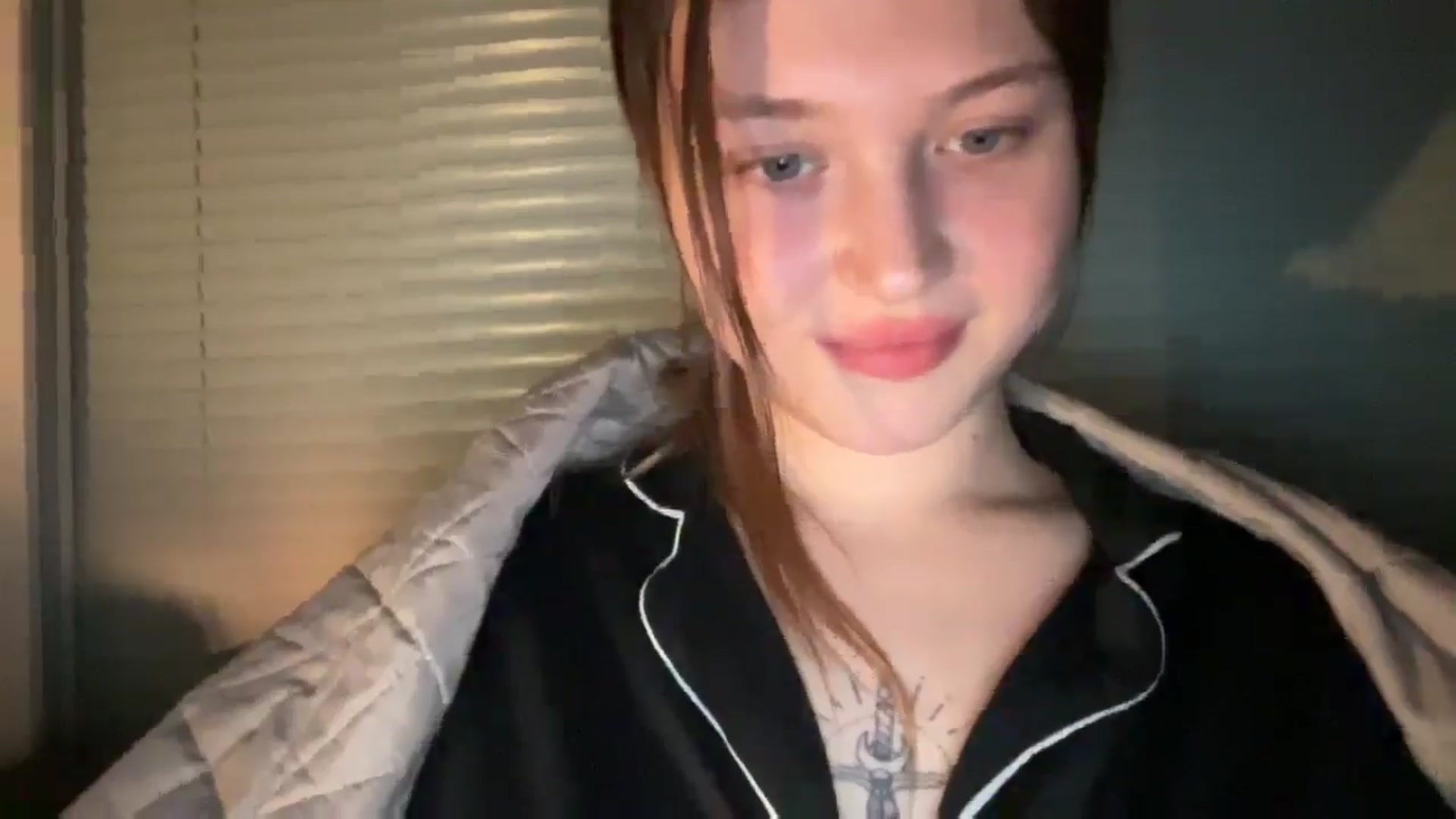 Gallery image thumbnail from BuckwheatLady's myfreecams stream on, 01/04/2026, 19:01 image 13 of 20