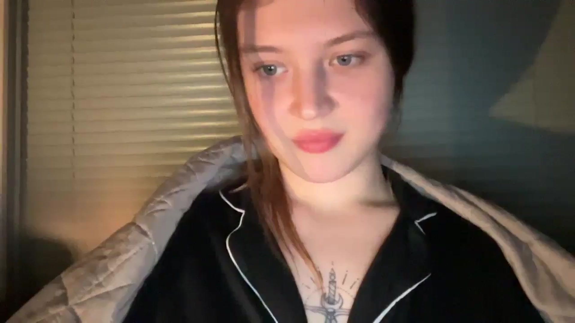 Gallery image thumbnail from BuckwheatLady's myfreecams stream on, 01/04/2026, 19:01 image 8 of 20