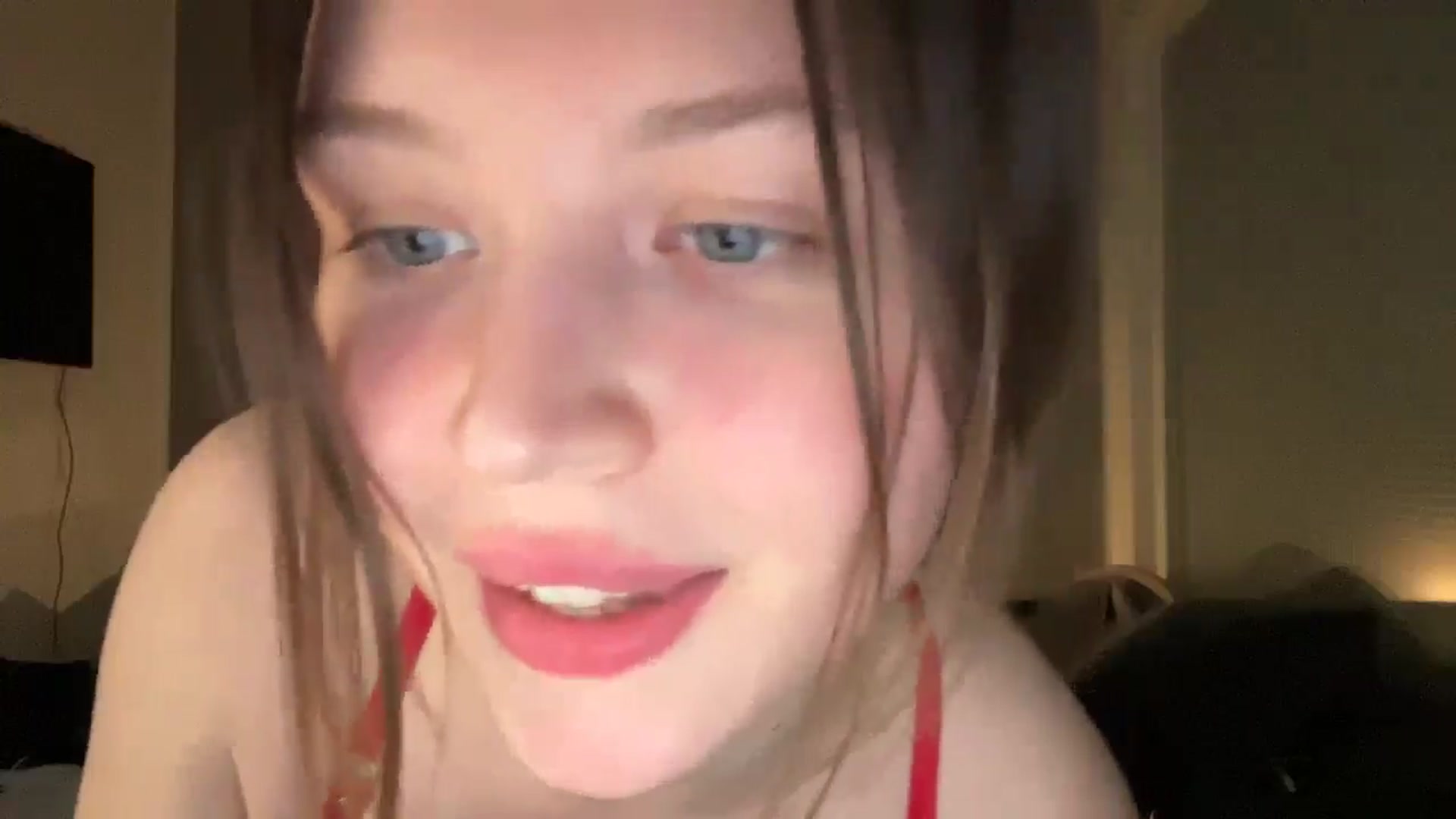 Gallery image thumbnail from BuckwheatLady's myfreecams stream on, 01/04/2026, 20:39 image 16 of 20