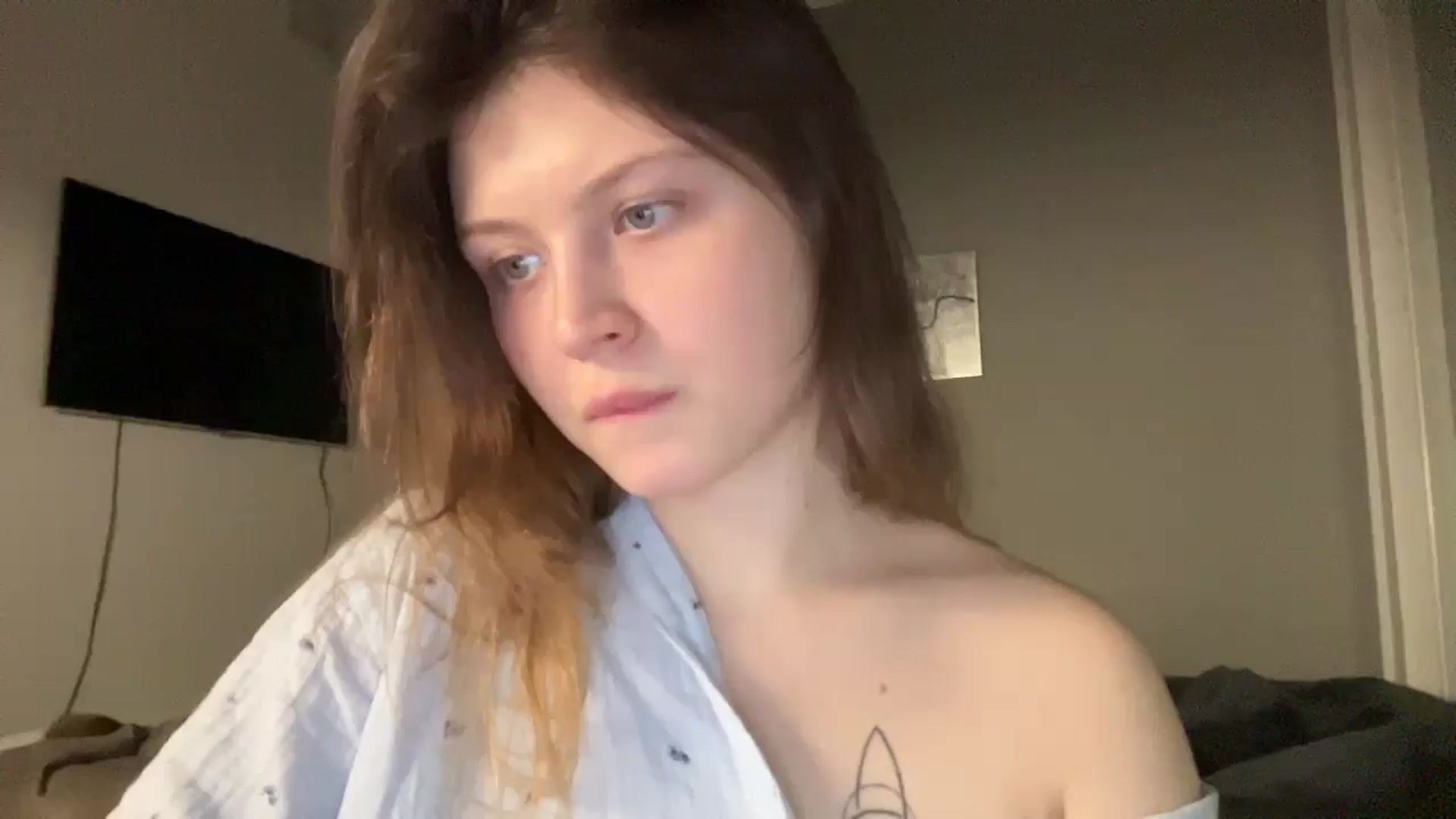 Gallery image thumbnail from BuckwheatLady's myfreecams stream on, 01/07/2026, 17:44 image 4 of 20