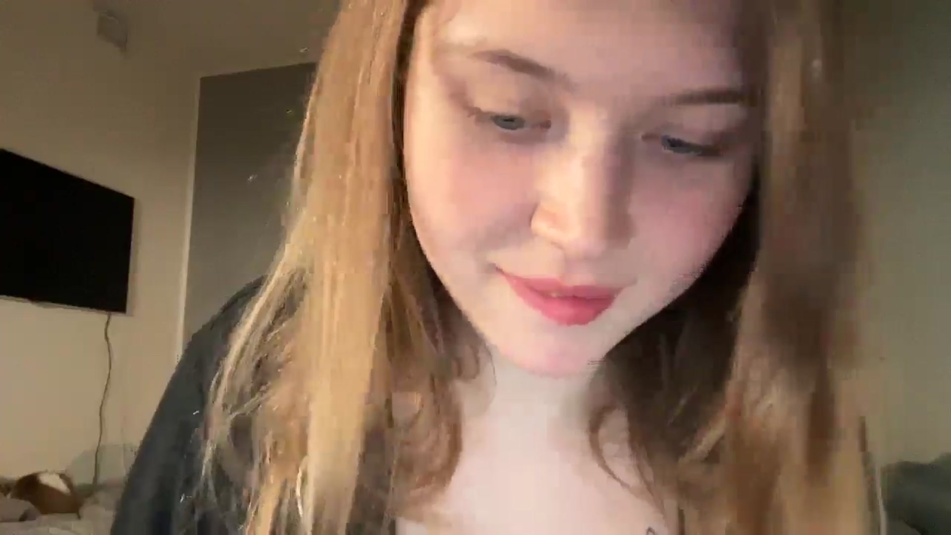 Gallery image thumbnail from BuckwheatLady's myfreecams stream on, 01/10/2026, 18:15 image 15 of 20