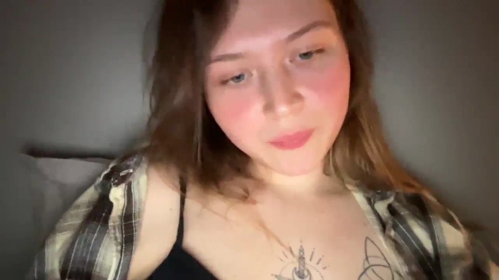Gallery image thumbnail from BuckwheatLady's myfreecams stream on, 01/11/2026, 21:08 image 4 of 20