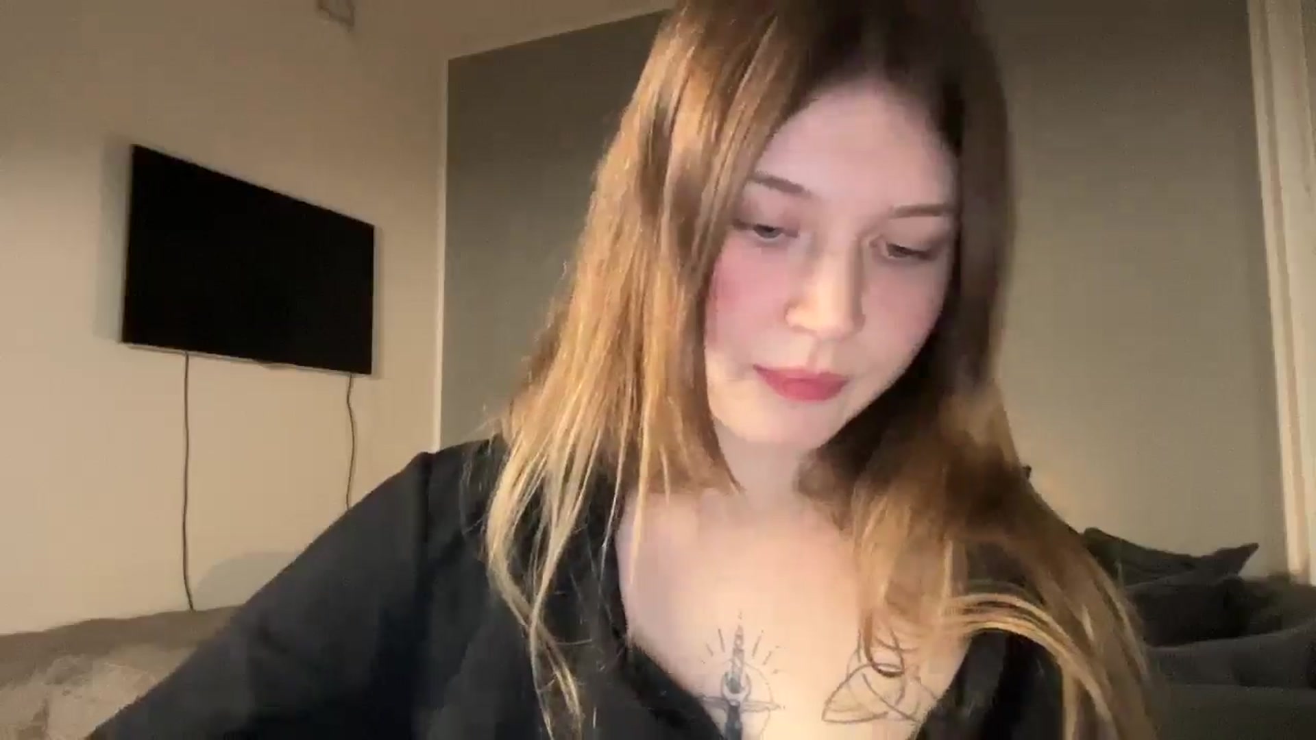 Gallery image thumbnail from BuckwheatLady's myfreecams stream on, 01/12/2026, 19:32 image 11 of 20