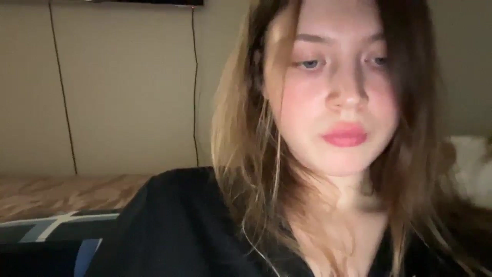 Gallery image thumbnail from BuckwheatLady's myfreecams stream on, 01/18/2026, 19:41 image 18 of 20