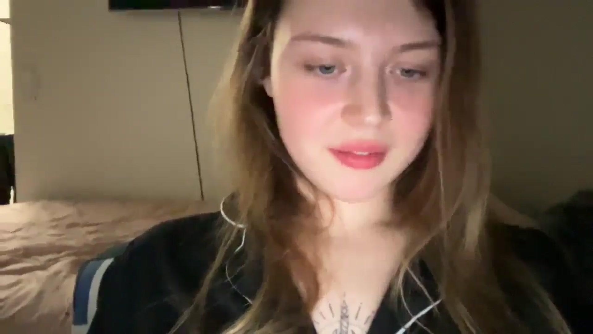 Gallery image thumbnail from BuckwheatLady's myfreecams stream on, 01/18/2026, 19:41 image 6 of 20