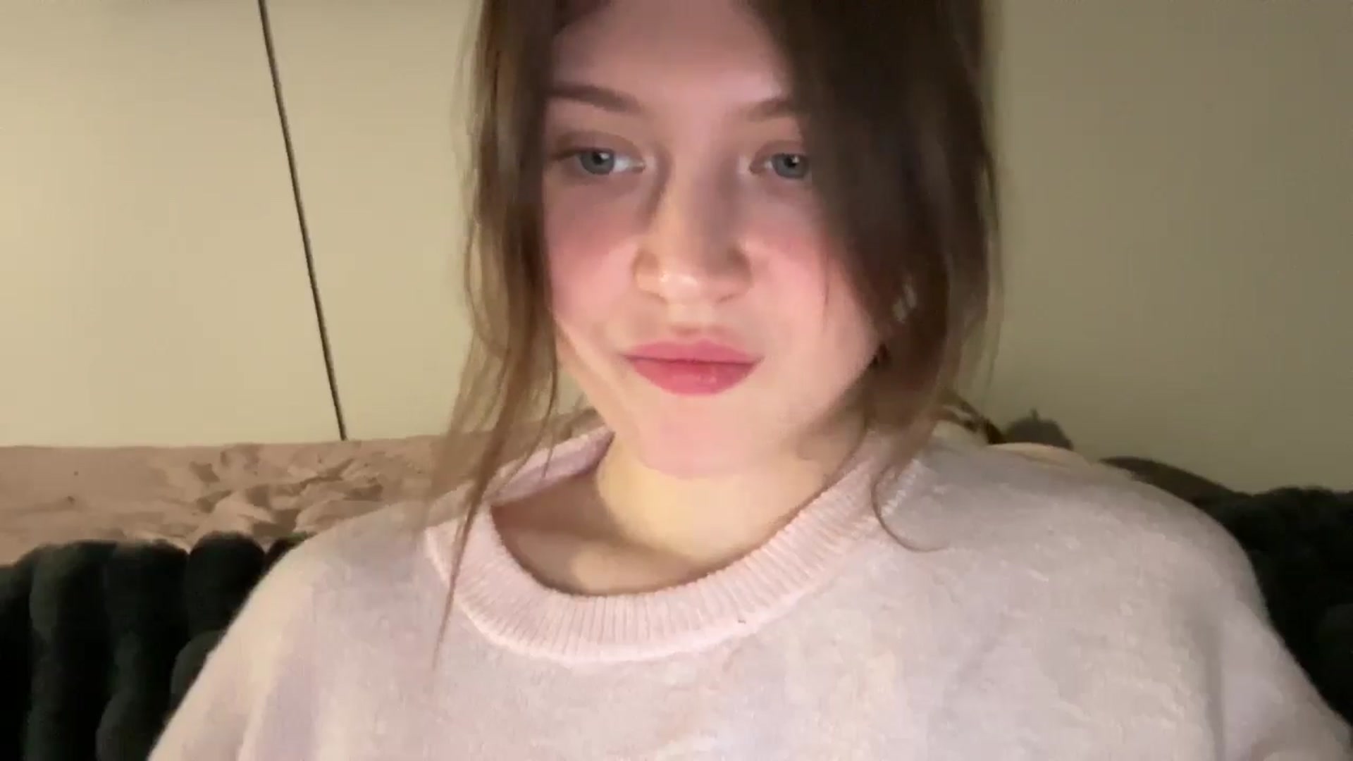 Gallery image thumbnail from BuckwheatLady's myfreecams stream on, 01/21/2026, 17:05 image 18 of 20