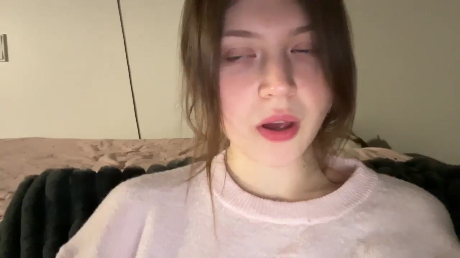 Gallery image thumbnail from BuckwheatLady's myfreecams stream on, 01/21/2026, 17:05 image 19 of 20