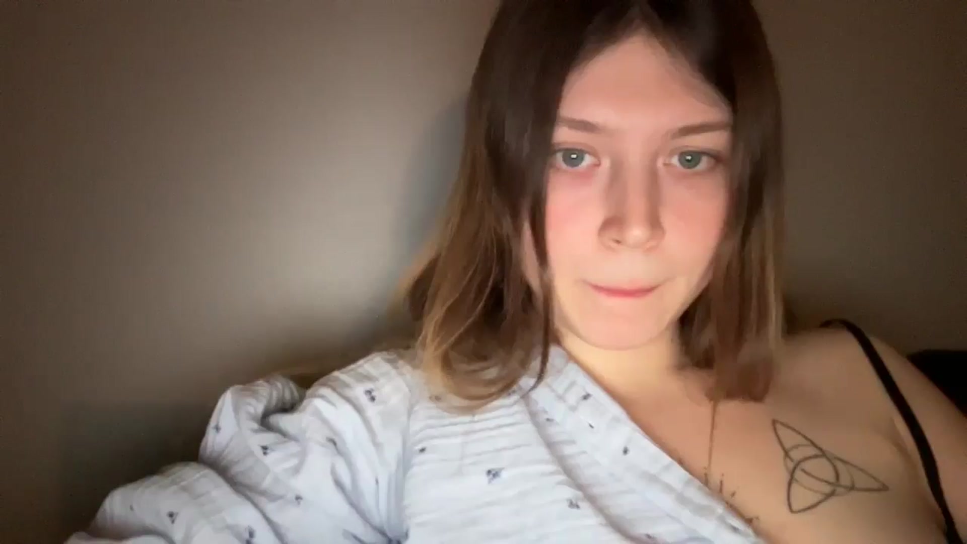 Gallery image thumbnail from BuckwheatLady's myfreecams stream on, 01/25/2026, 15:28 image 14 of 20