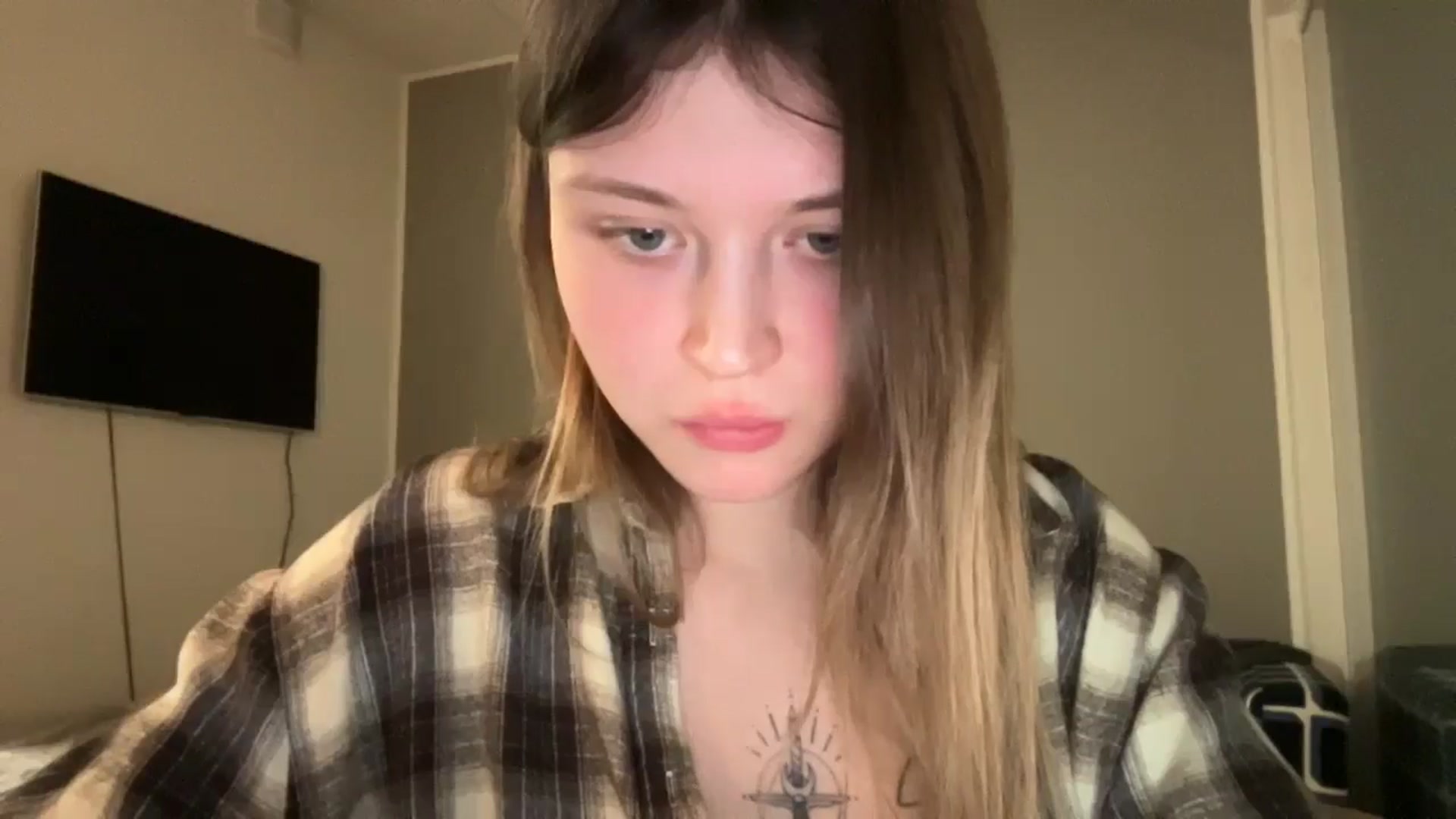 Gallery image thumbnail from BuckwheatLady's myfreecams stream on, 01/26/2026, 21:16 image 16 of 20