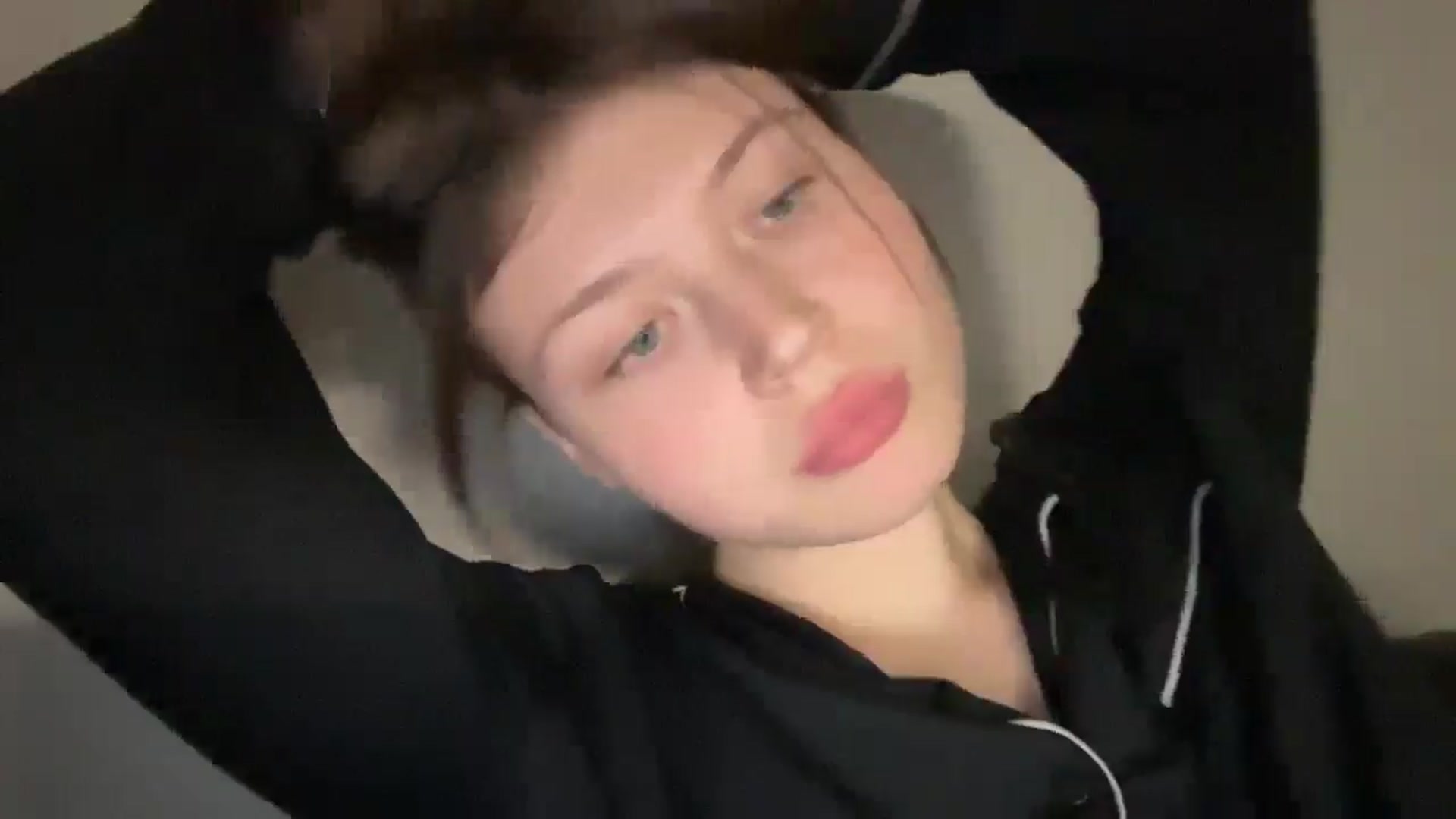 Gallery image thumbnail from BuckwheatLady's myfreecams stream on, 01/28/2026, 22:45 image 19 of 20
