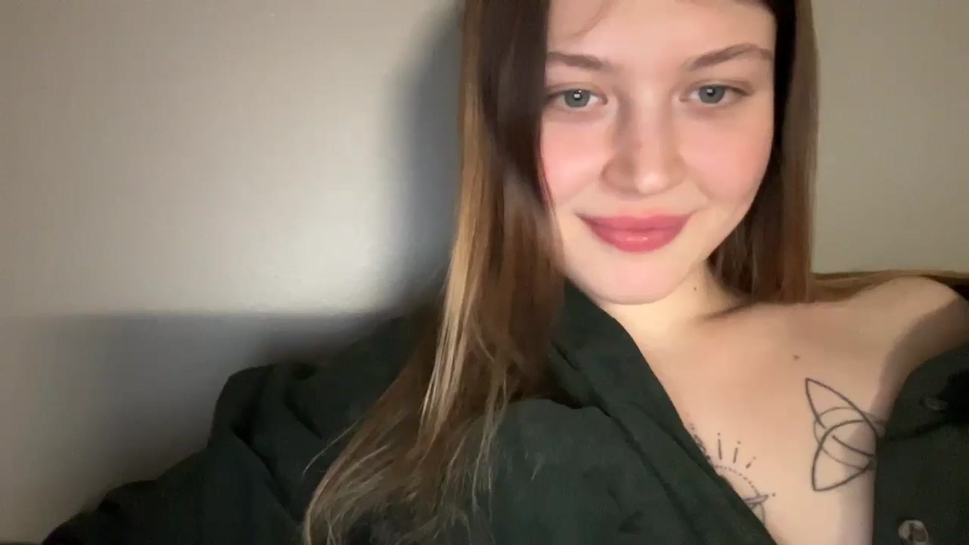 Gallery image thumbnail from BuckwheatLady's myfreecams stream on, 01/29/2026, 19:38 image 2 of 20