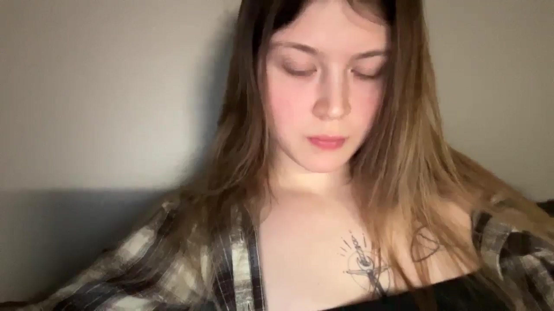 Gallery image thumbnail from BuckwheatLady's myfreecams stream on, 02/11/2026, 19:16 image 18 of 20