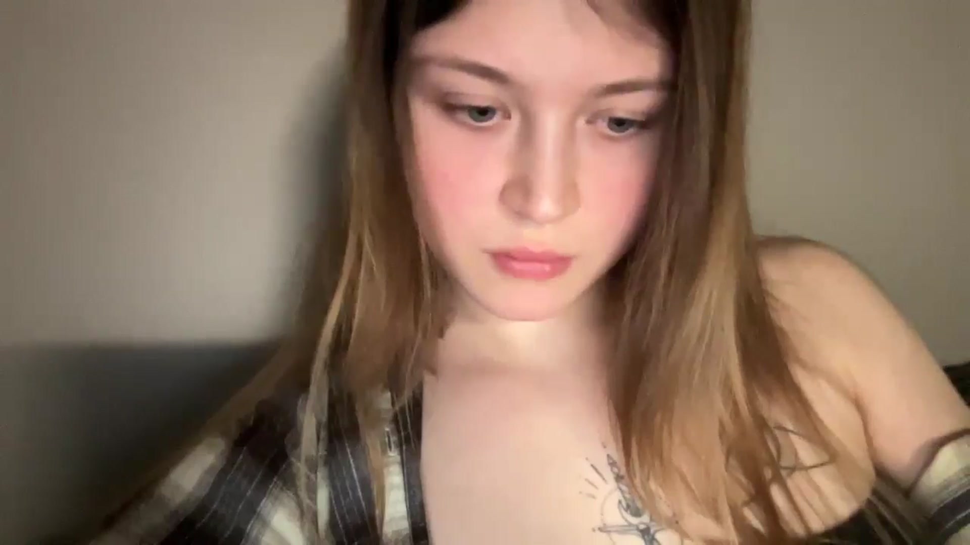 Gallery image thumbnail from BuckwheatLady's myfreecams stream on, 02/11/2026, 19:16 image 14 of 20