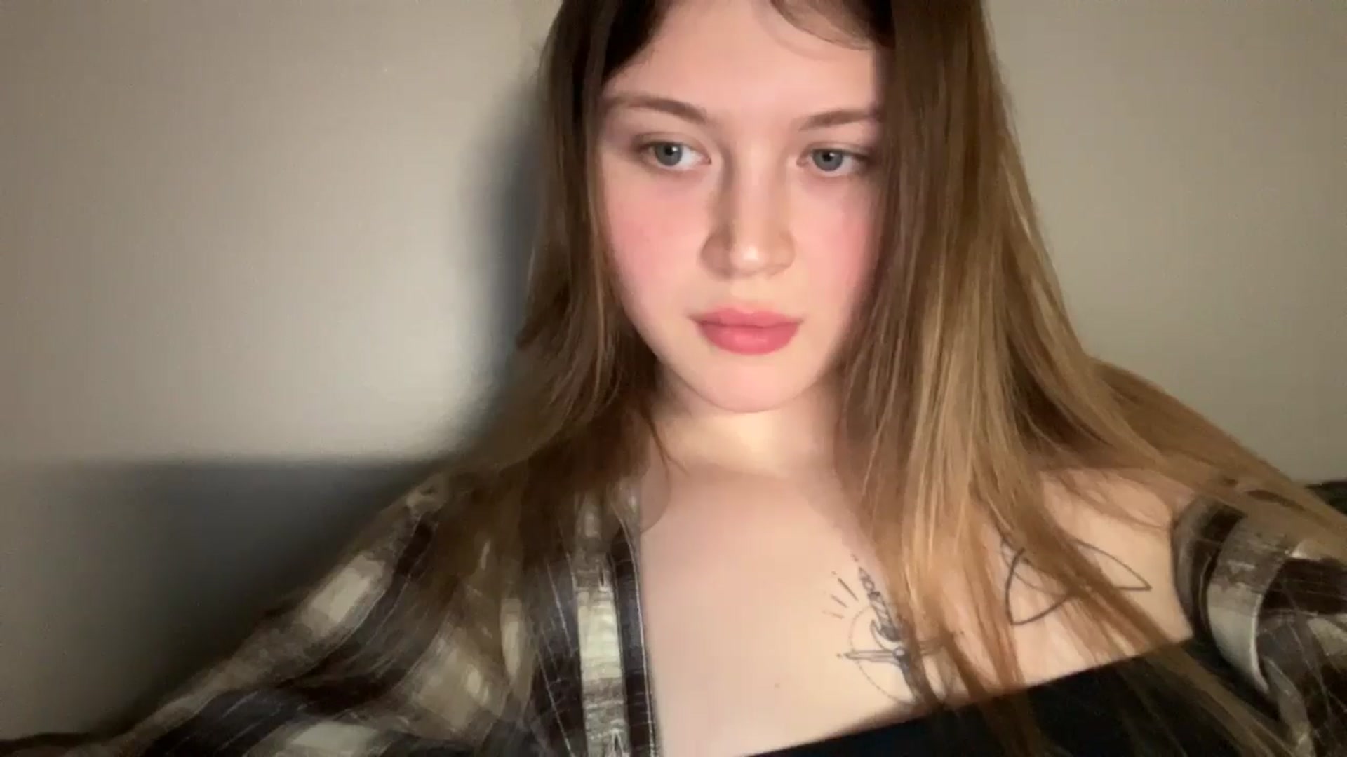 Gallery image thumbnail from BuckwheatLady's myfreecams stream on, 02/11/2026, 19:16 image 19 of 20