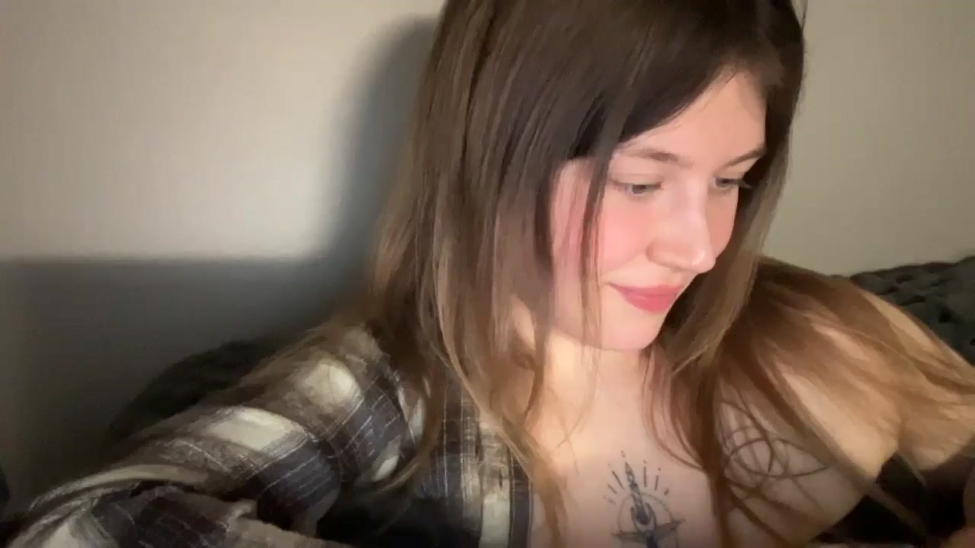 Gallery image thumbnail from BuckwheatLady's myfreecams stream on, 02/11/2026, 20:17 image 16 of 20