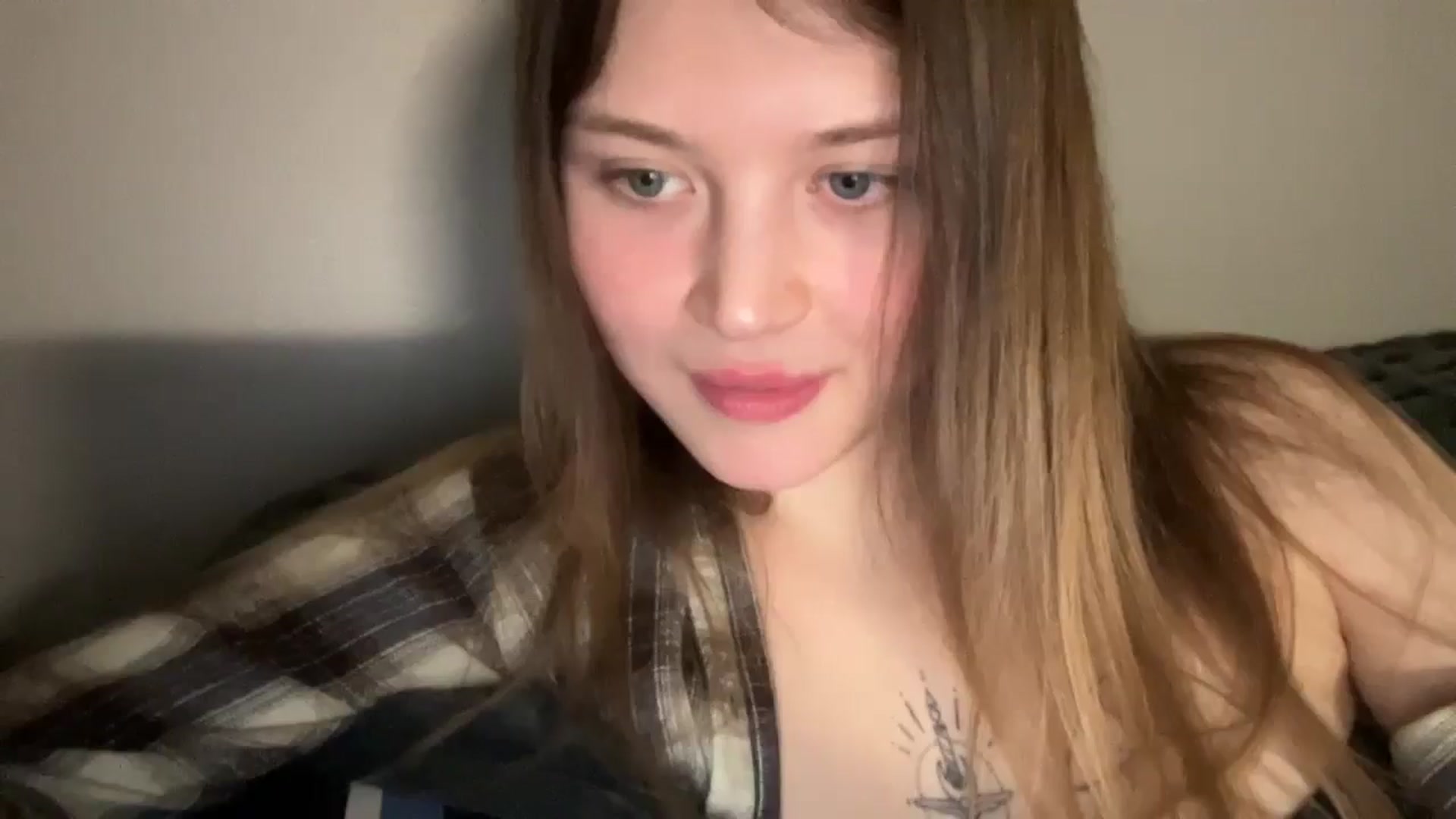 Gallery image thumbnail from BuckwheatLady's myfreecams stream on, 02/11/2026, 20:17 image 18 of 20