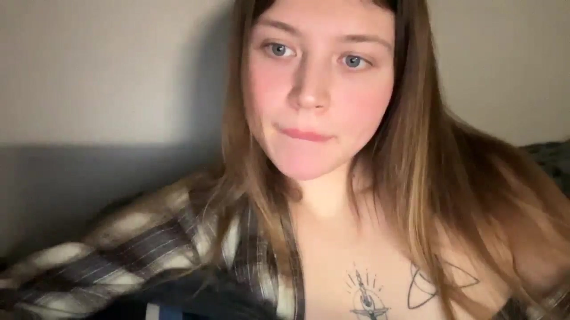 Gallery image thumbnail from BuckwheatLady's myfreecams stream on, 02/11/2026, 20:17 image 15 of 20