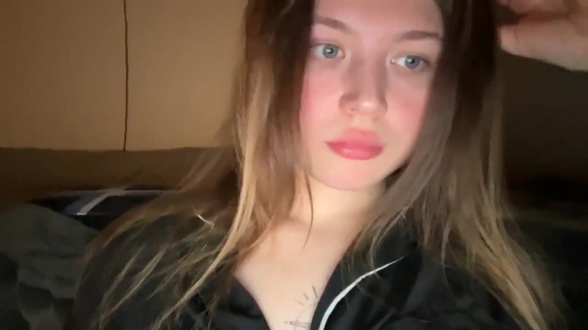 Gallery image thumbnail from BuckwheatLady's myfreecams stream on, 02/14/2026, 21:02 image 17 of 20