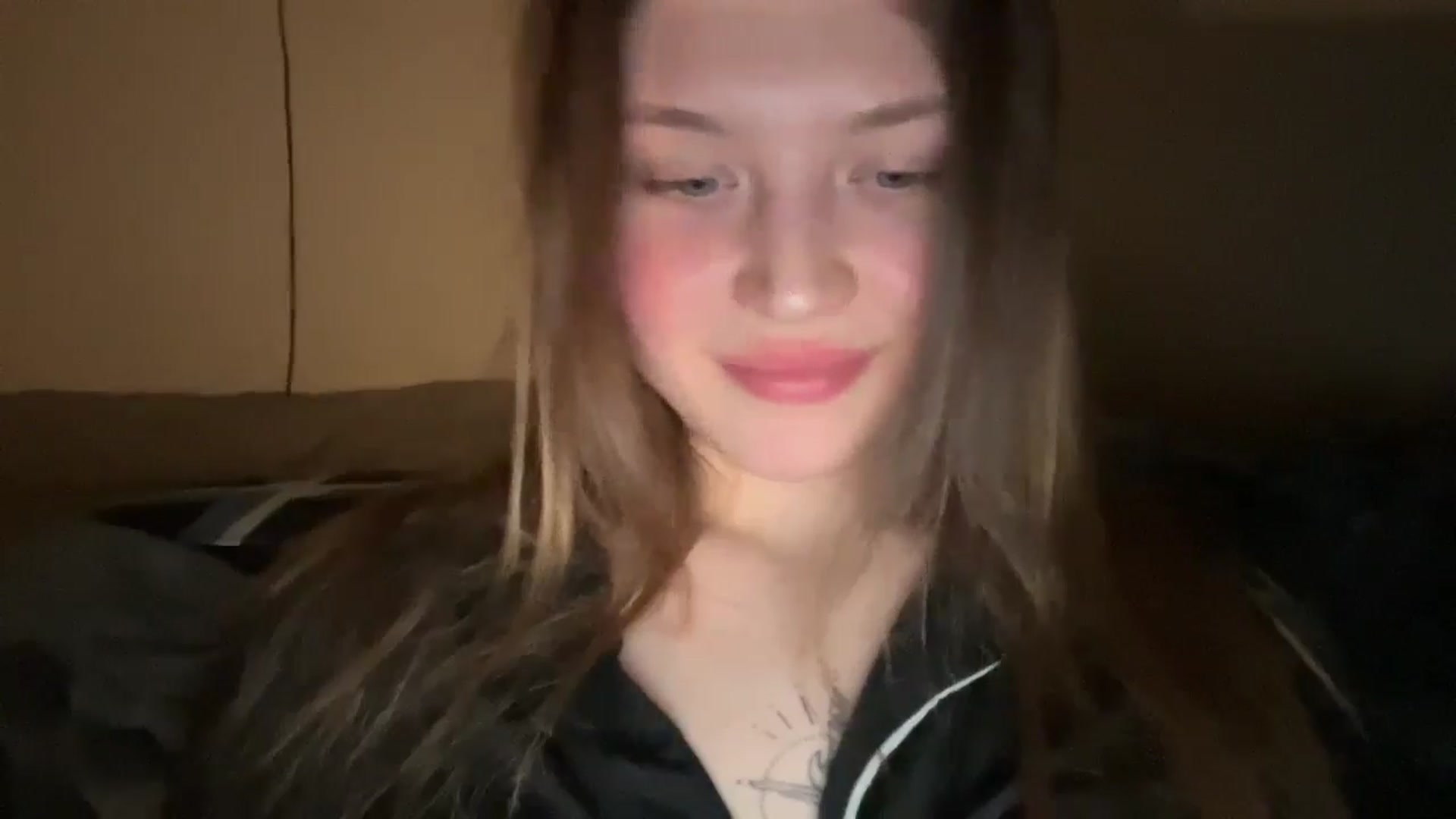 Gallery image thumbnail from BuckwheatLady's myfreecams stream on, 02/14/2026, 21:02 image 15 of 20