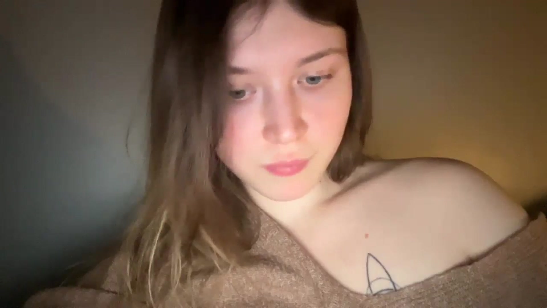 Gallery image thumbnail from BuckwheatLady's myfreecams stream on, 02/18/2026, 19:05 image 8 of 20