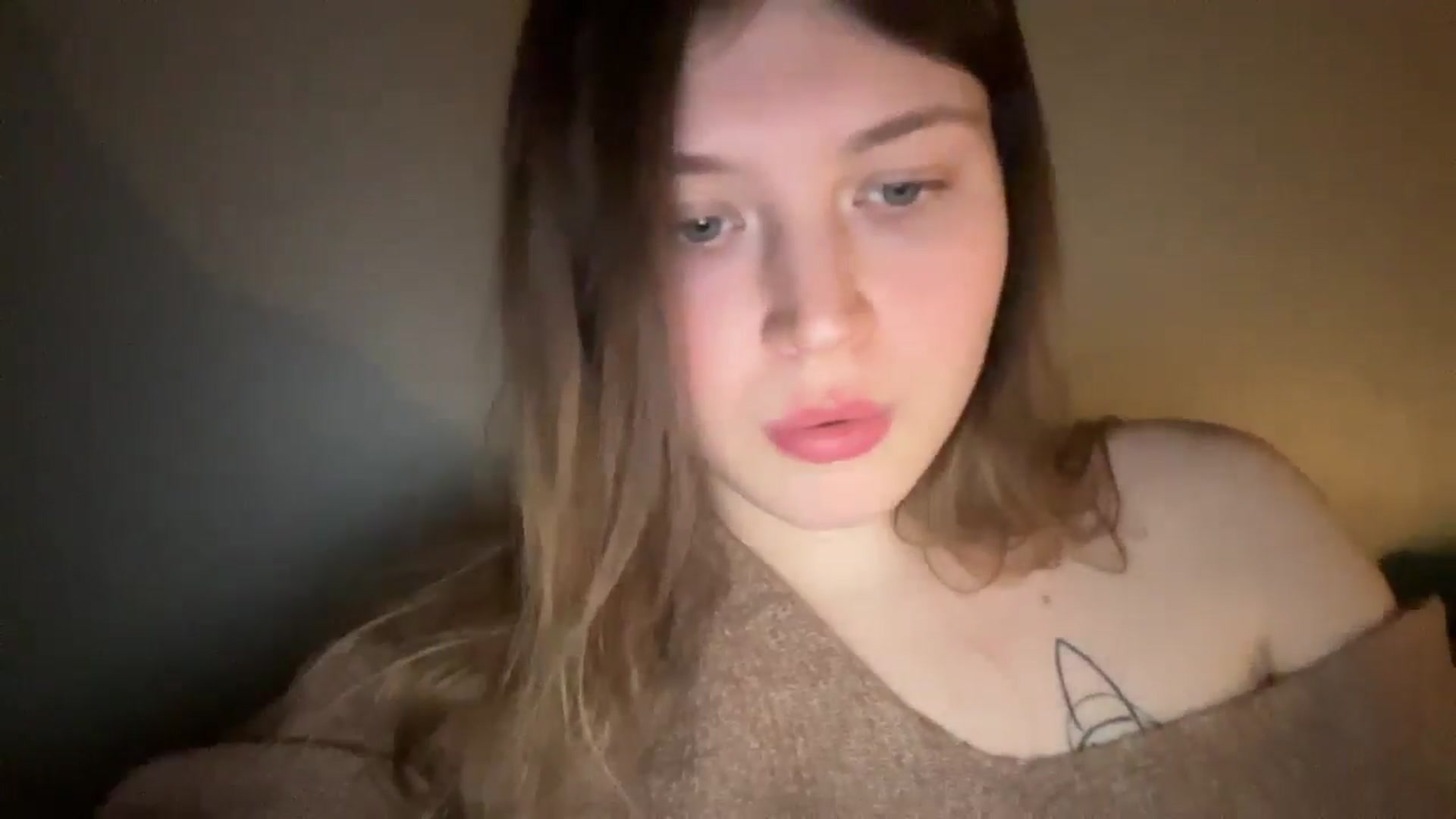 Gallery image thumbnail from BuckwheatLady's myfreecams stream on, 02/18/2026, 19:05 image 19 of 20