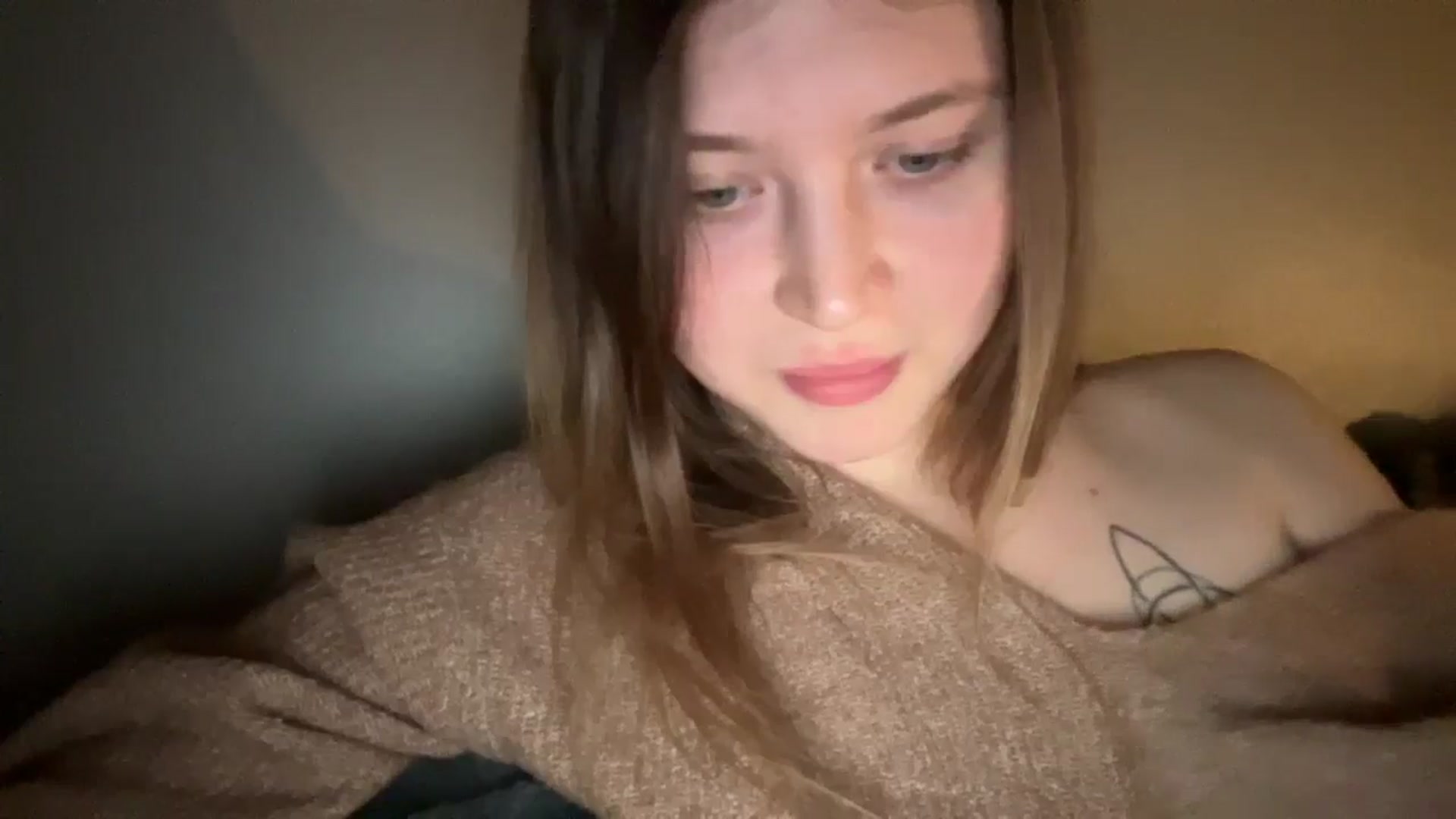 Gallery image thumbnail from BuckwheatLady's myfreecams stream on, 02/18/2026, 20:57 image 16 of 20