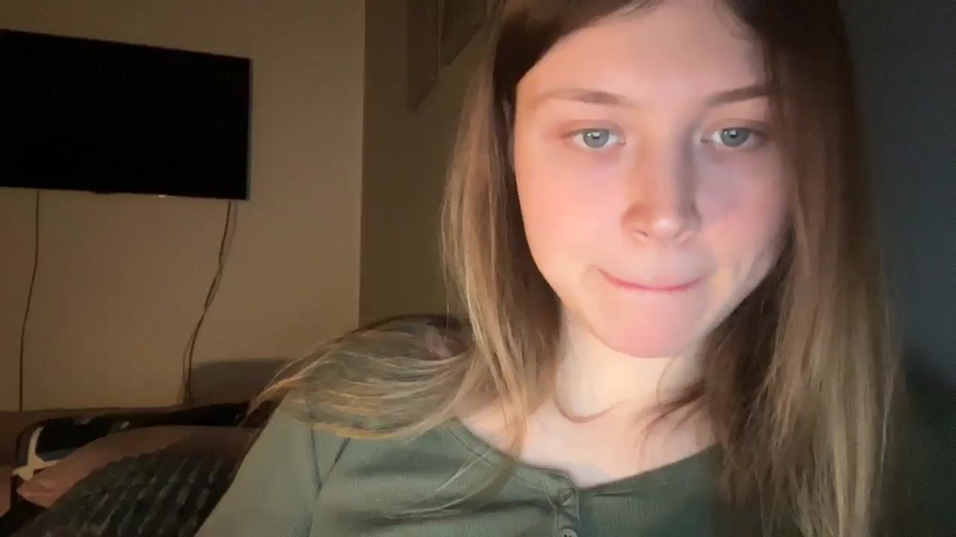Gallery image thumbnail from BuckwheatLady's myfreecams stream on, 02/23/2026, 17:34 image 9 of 20