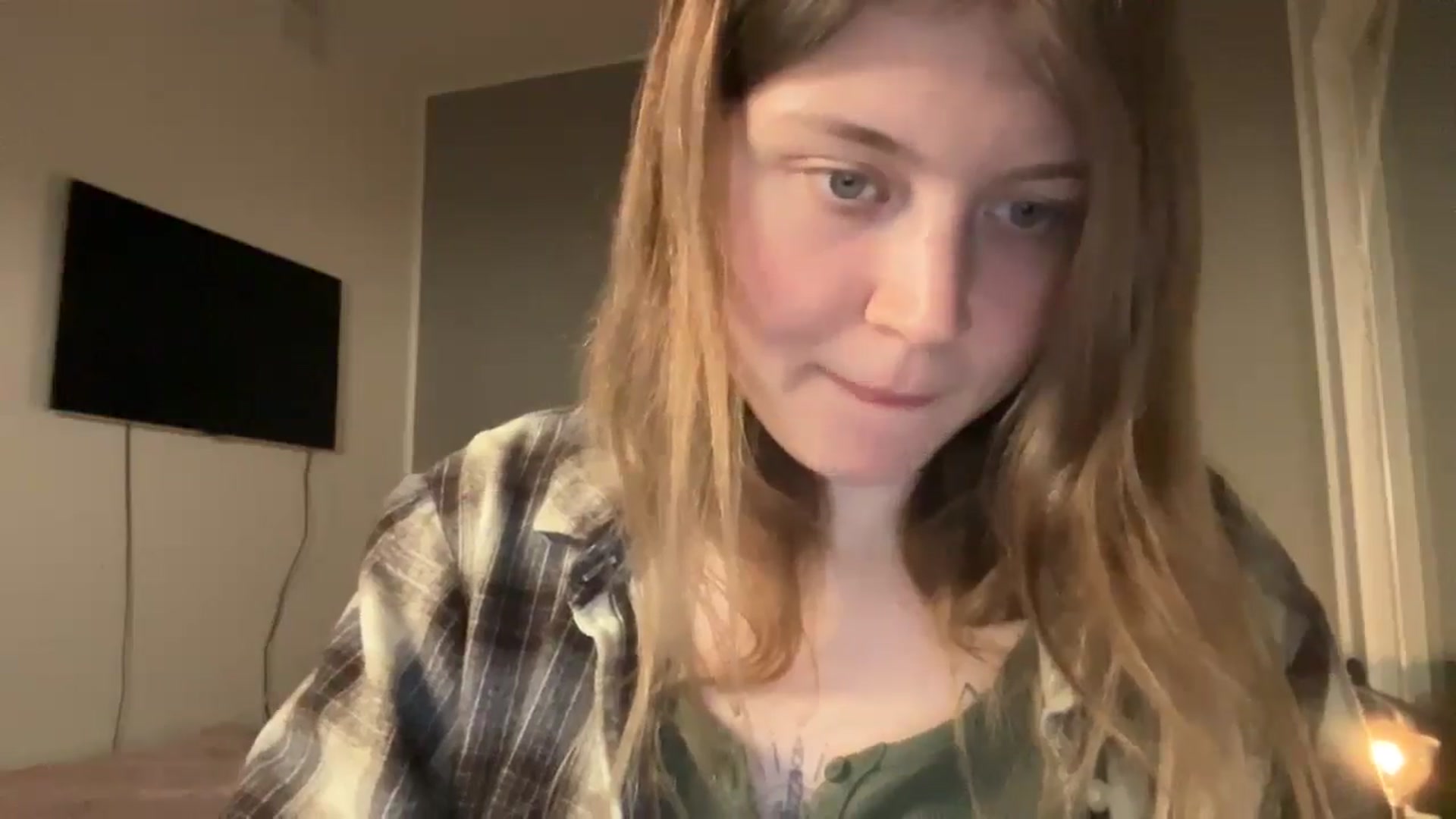 Gallery image thumbnail from BuckwheatLady's myfreecams stream on, 02/24/2026, 17:41 image 14 of 20