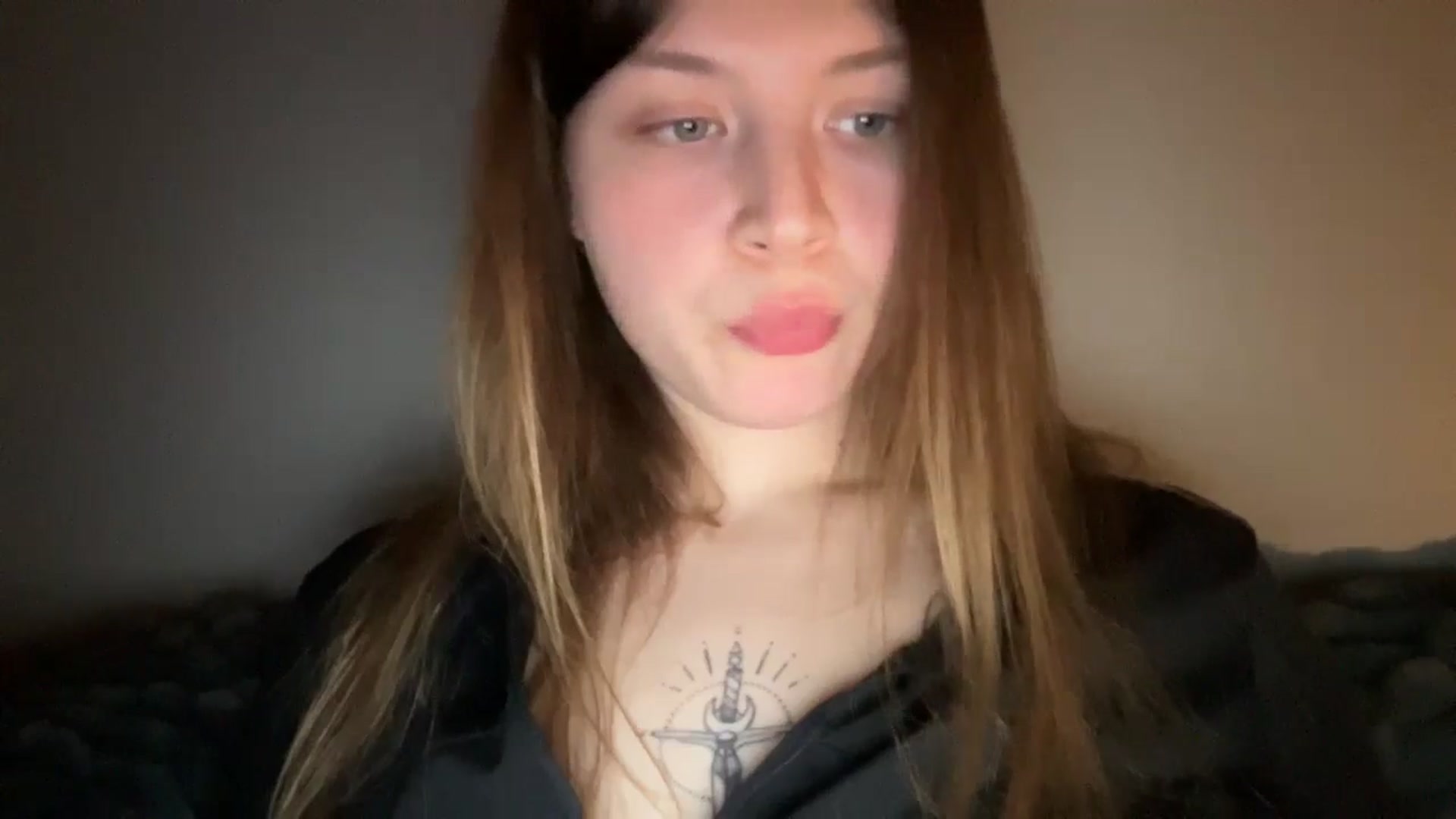 Gallery image thumbnail from BuckwheatLady's myfreecams stream on, 03/03/2026, 18:41 image 10 of 20
