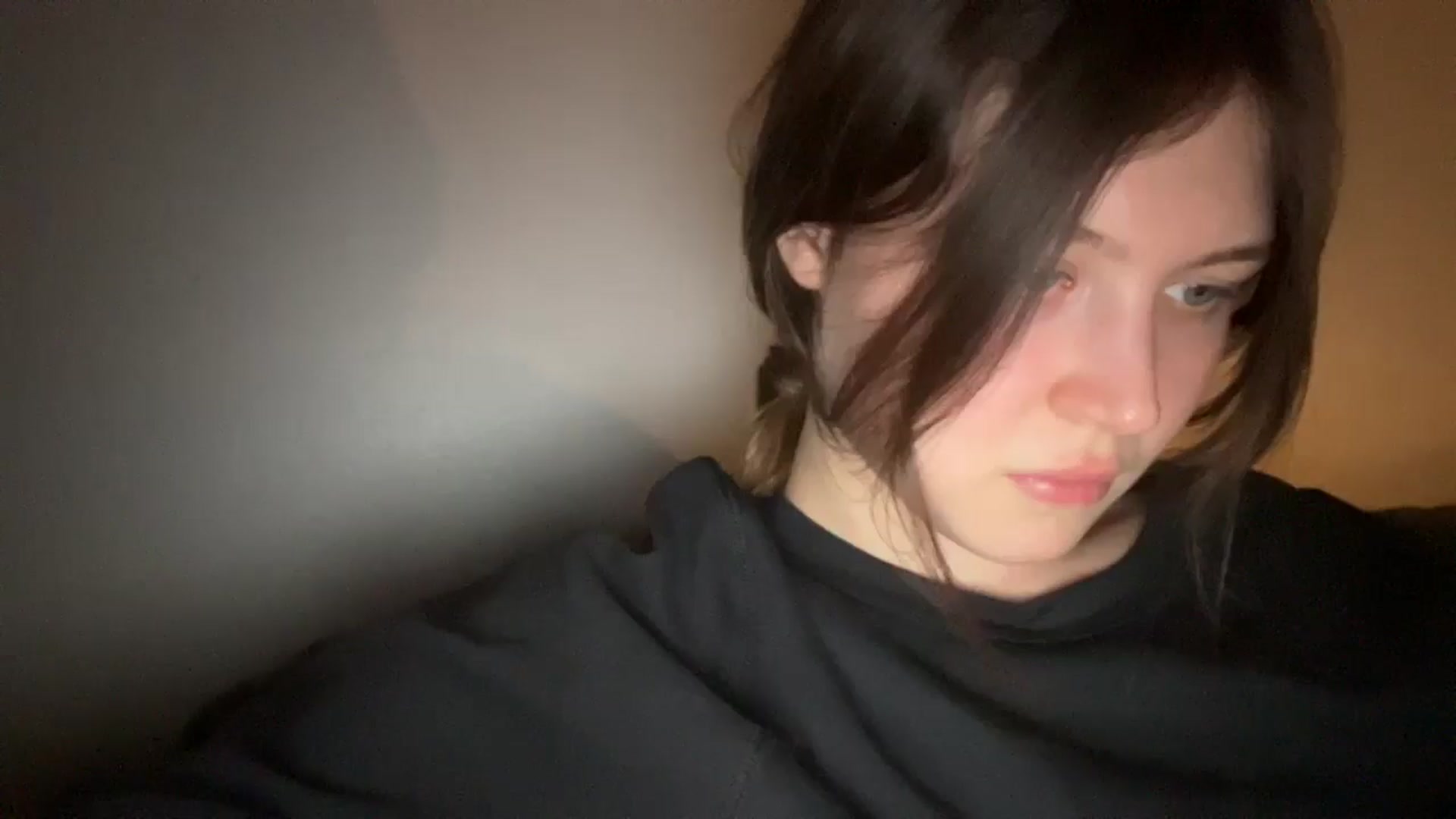 Gallery image thumbnail from BuckwheatLady's myfreecams stream on, 03/04/2026, 18:20 image 2 of 20