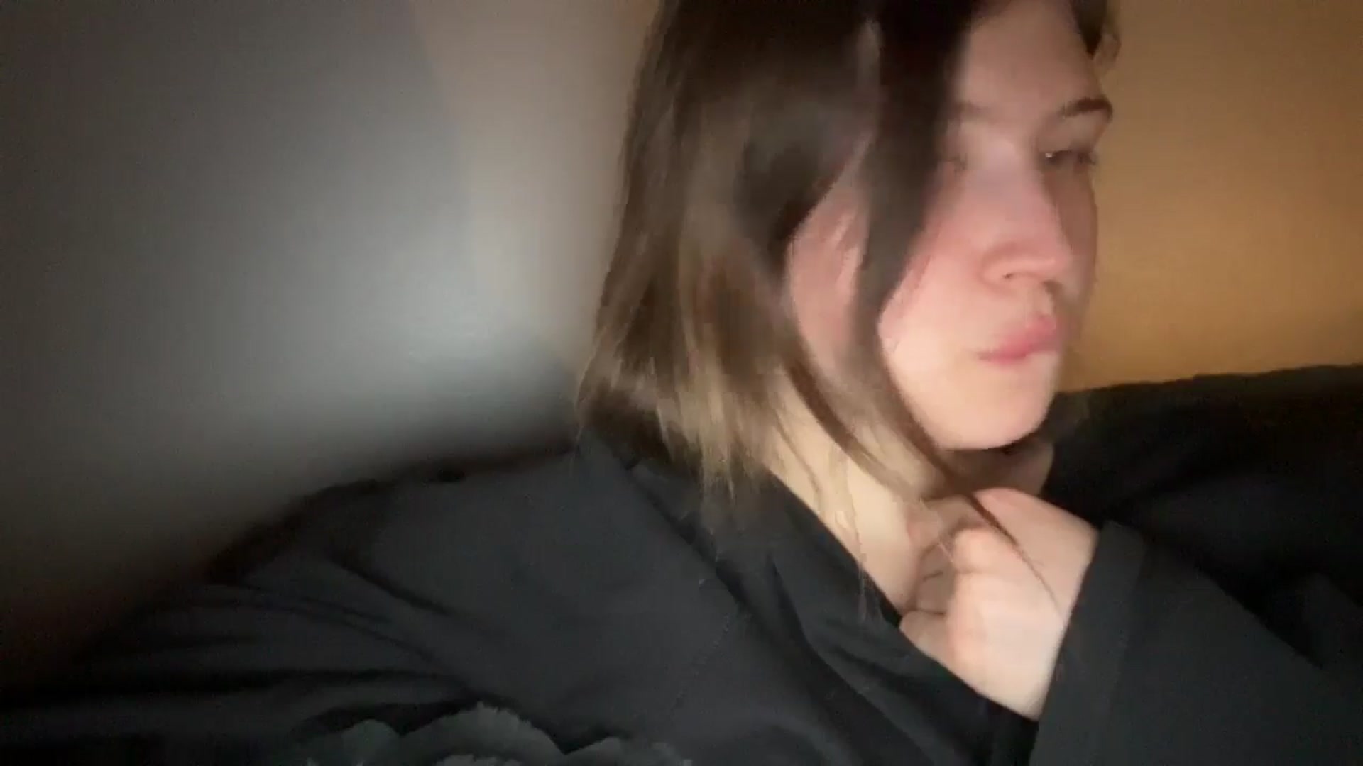 Gallery image thumbnail from BuckwheatLady's myfreecams stream on, 03/04/2026, 18:58 image 19 of 20