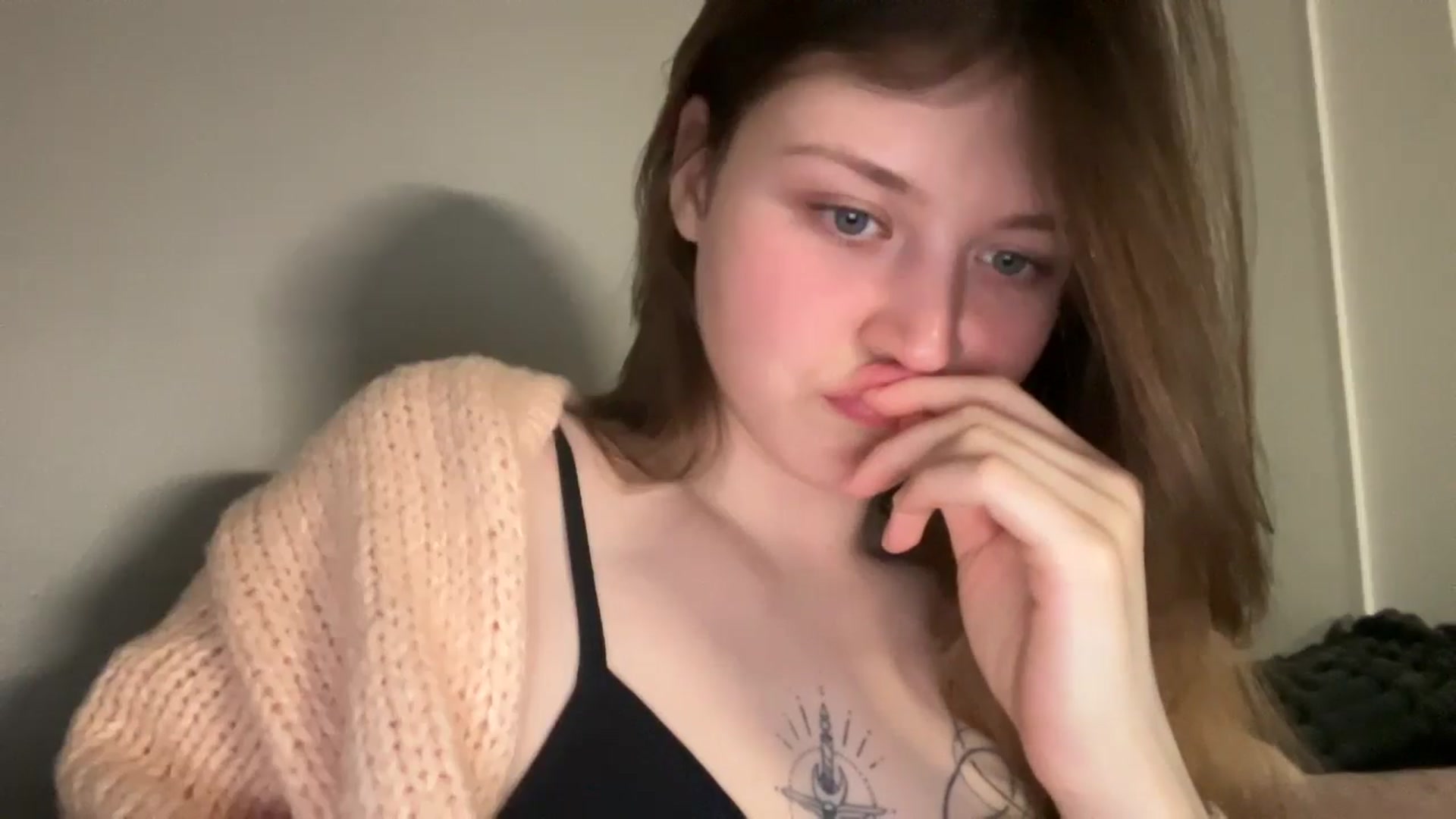 Gallery image thumbnail from BuckwheatLady's myfreecams stream on, 03/08/2026, 18:36 image 8 of 20