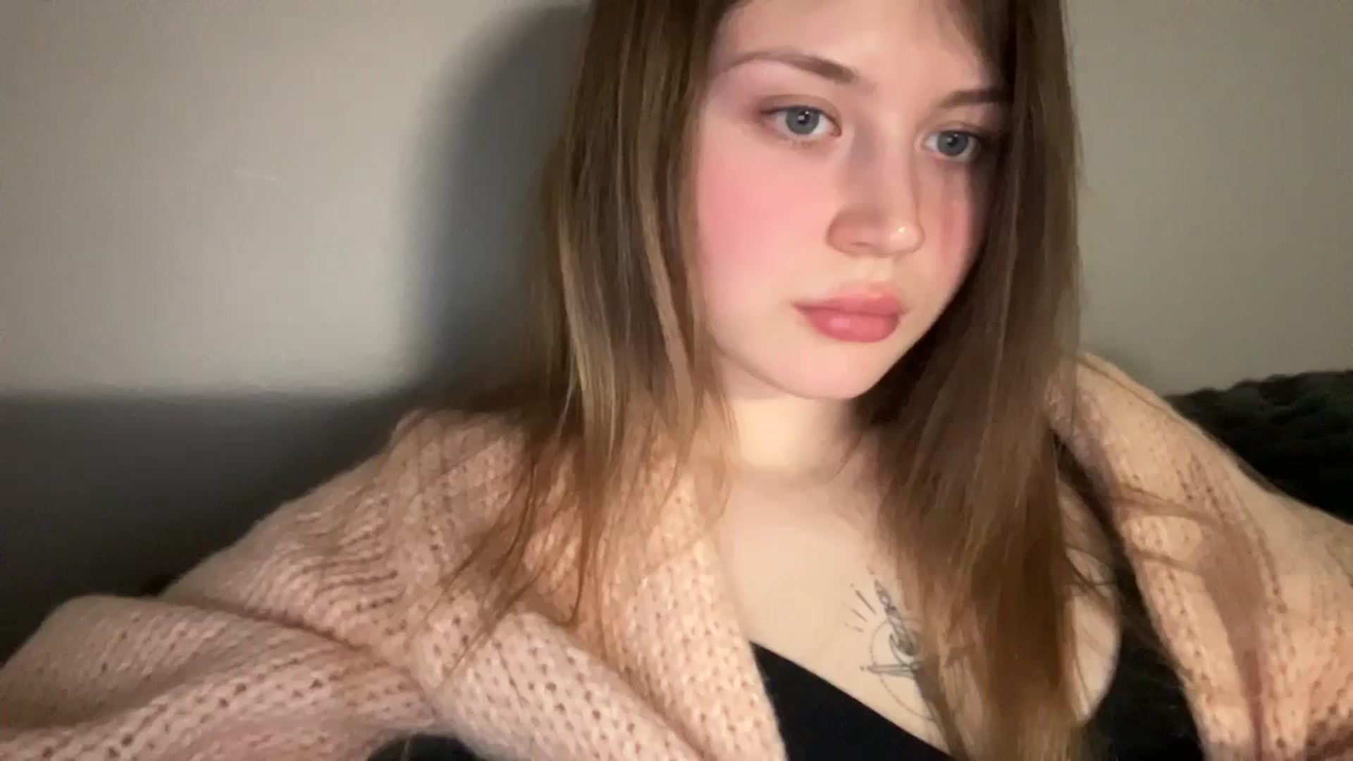 Gallery image thumbnail from BuckwheatLady's myfreecams stream on, 03/08/2026, 18:36 image 1 of 20